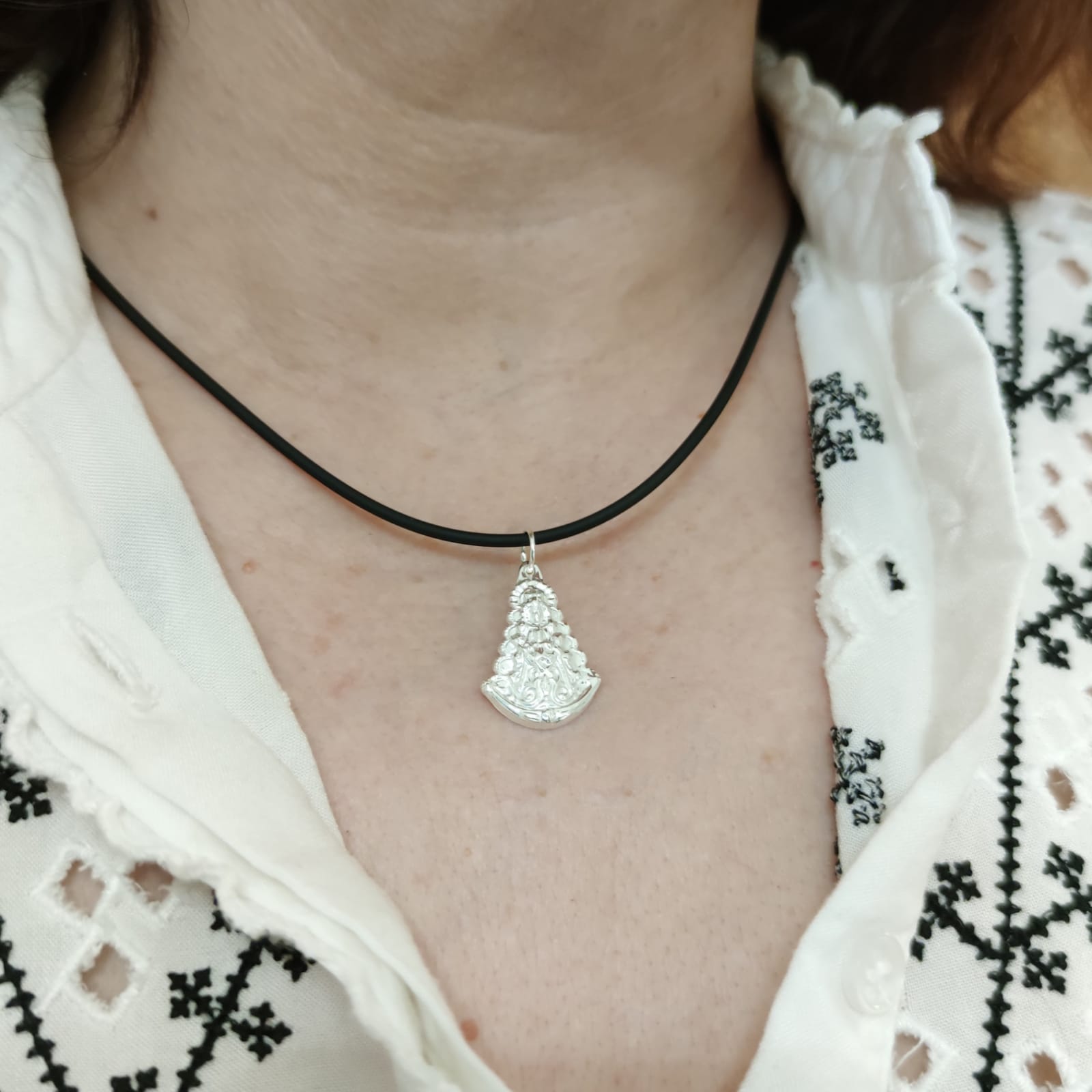 Colgante Virgen del Rocío de Plata 5