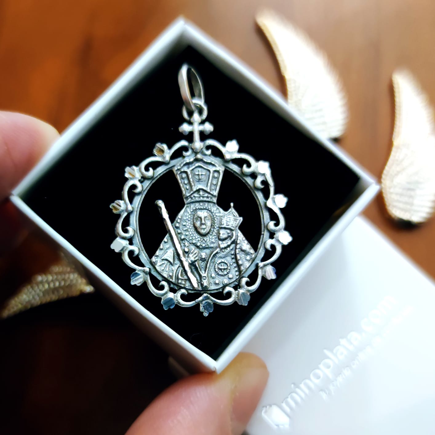 Medalla Virgen de la Cabeza de Plata vieja 40mm 4
