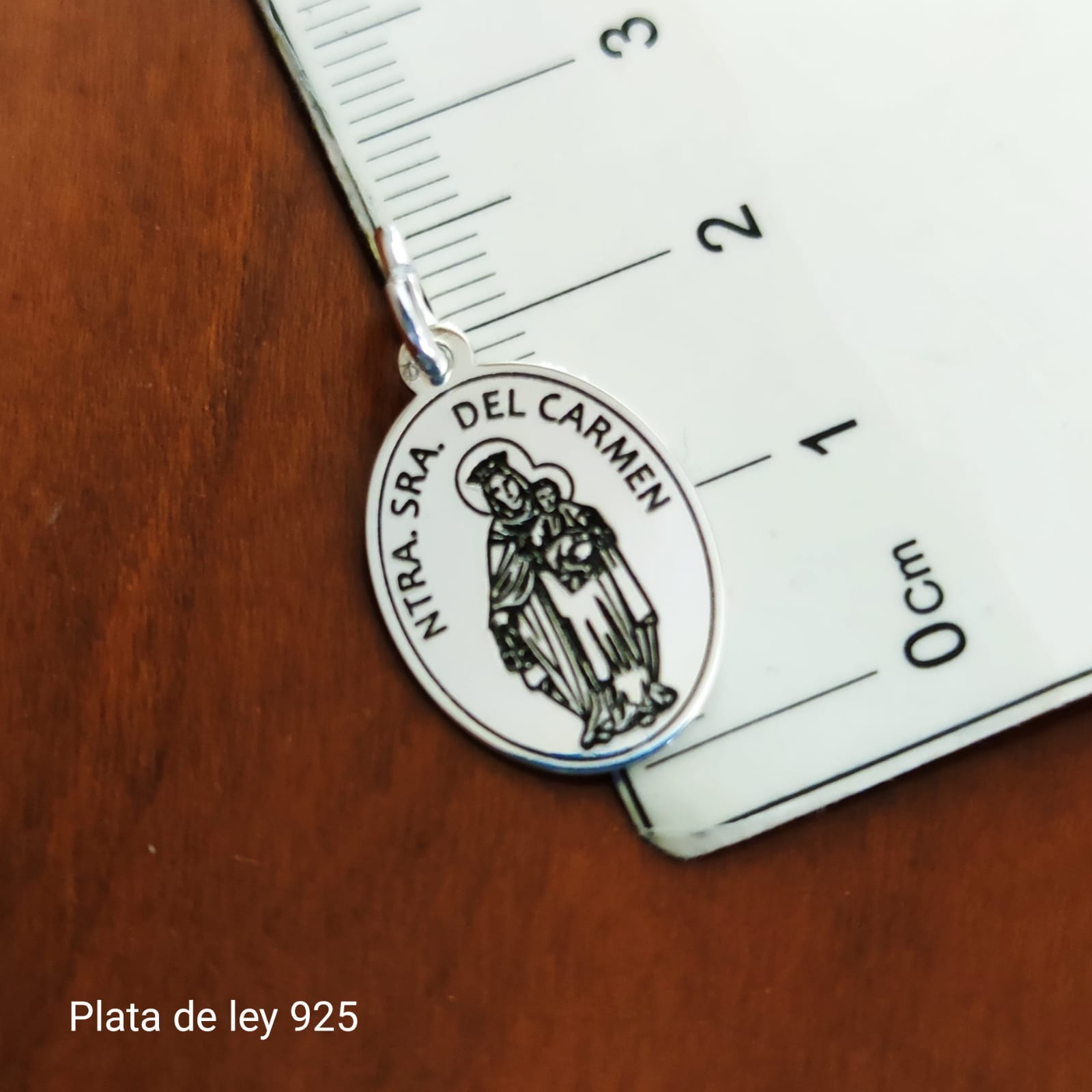 Medalla ovalada de Plata Nuestra Señora Virgen del Carmen 3