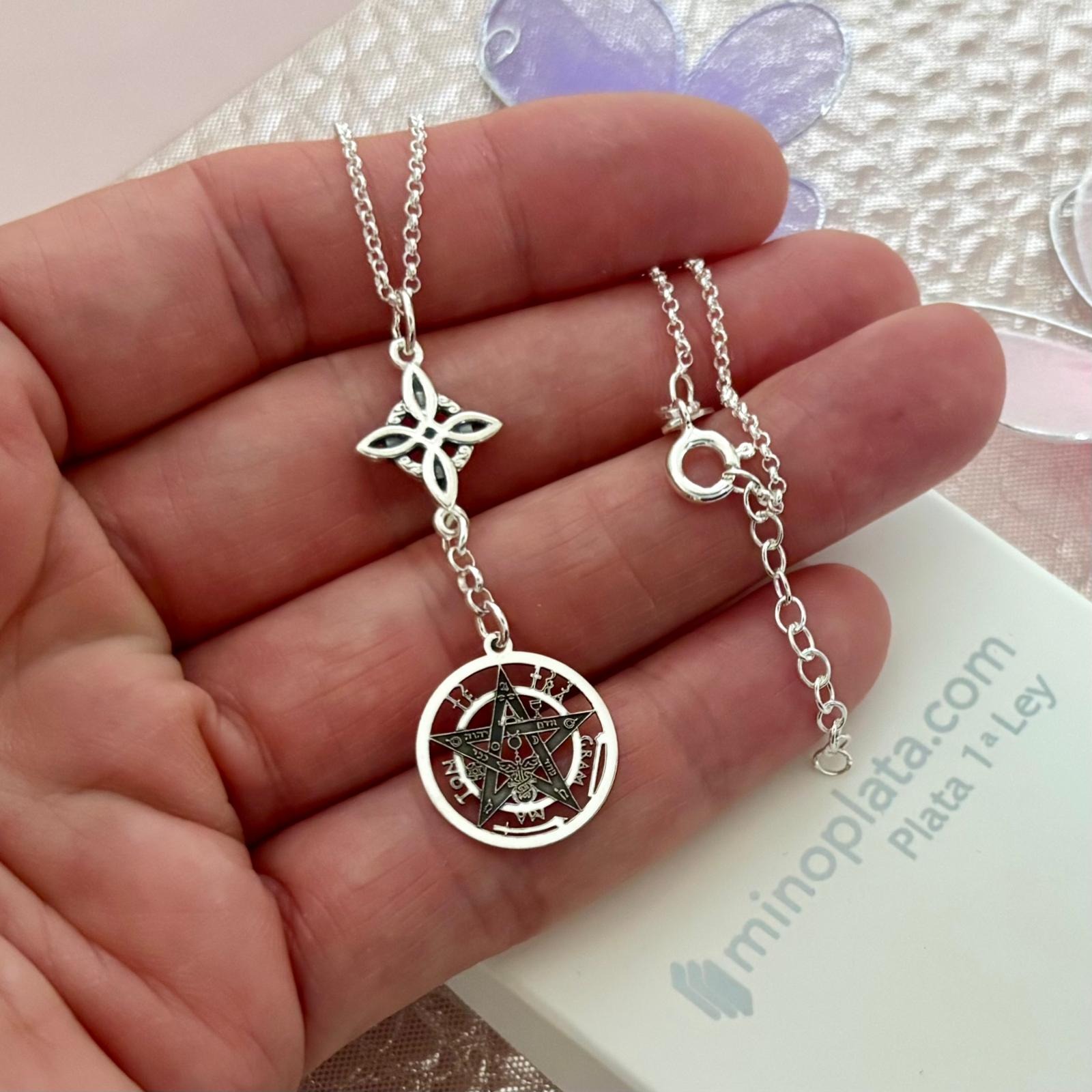 Gargantilla amuletos Nudo de Bruja y Tetragamatón de Plata de ley 1