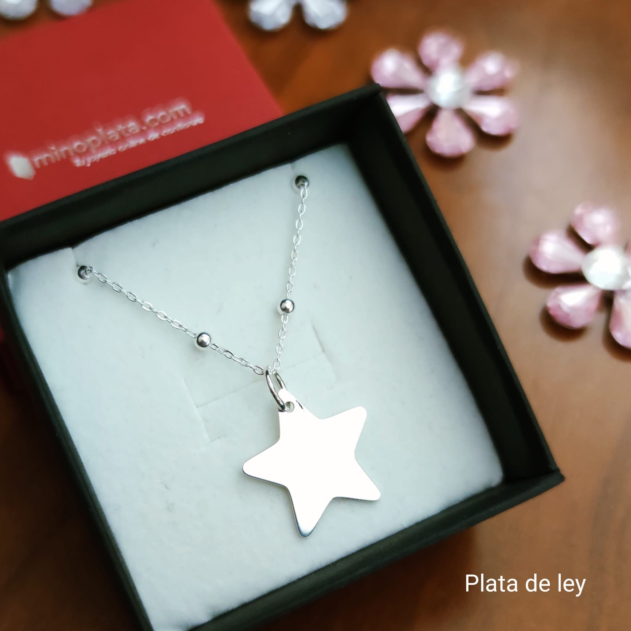 Gargantilla bolitas y estrella de Plata de ley 3