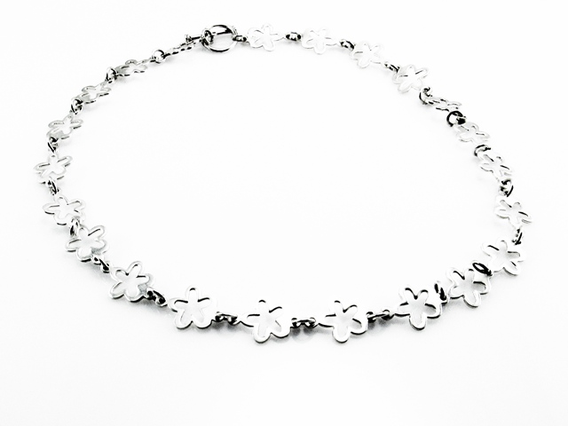 Gargantilla flores en Plata lisa