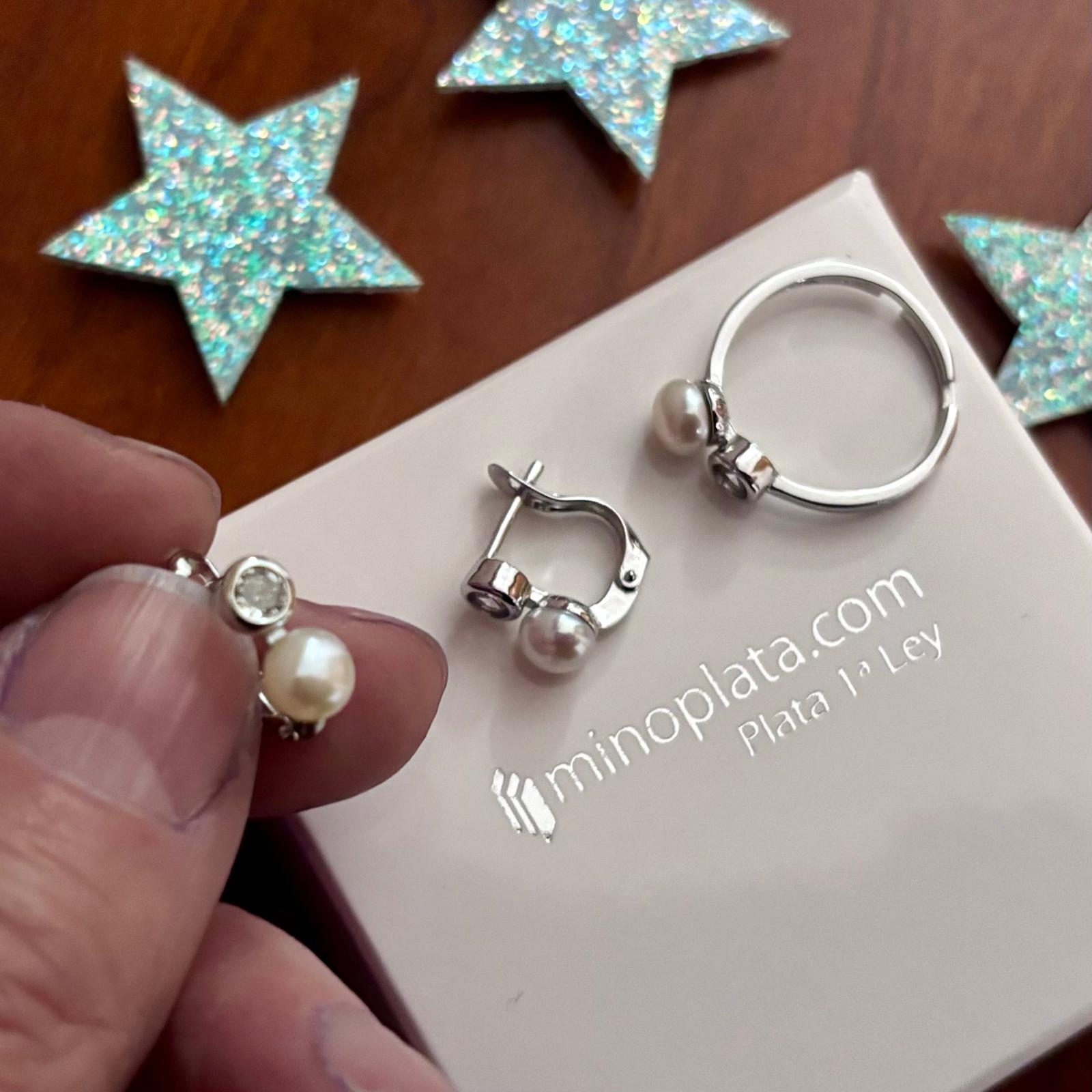 Conjunto Pendientes y Sortija de Plata rodiada con Perlas cultivadas y Circonita Comunión