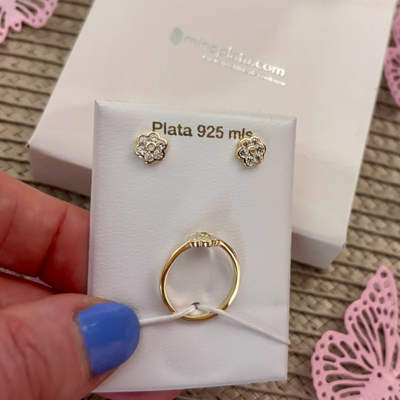 Conjunto infantil flor de Plata de ley chapada en Oro con Circonitas 1
