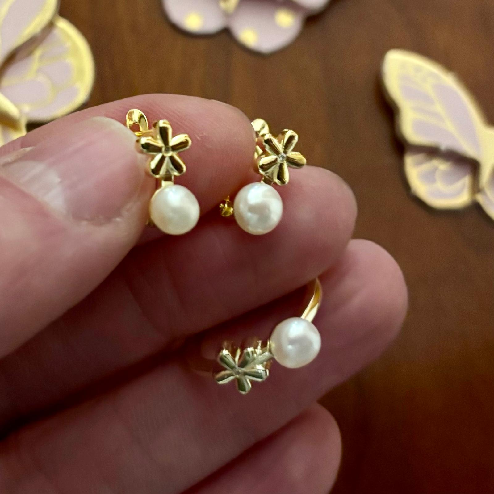 Juego Pendientes y Anillo flor de Plata dorada con Perlas cultivadas y Circonitas para niña 1