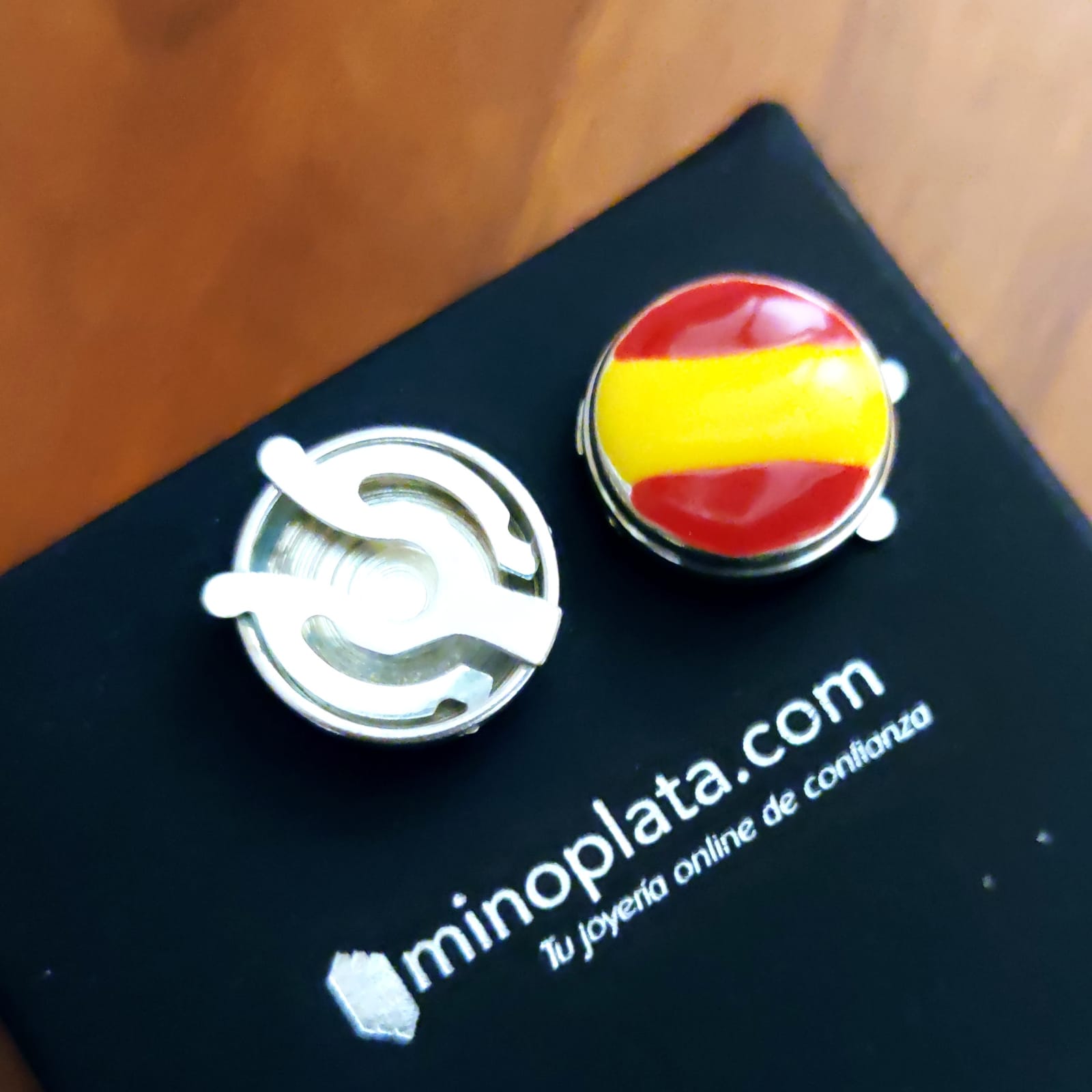 Cubre botones camisa bandera de España en Acero 1