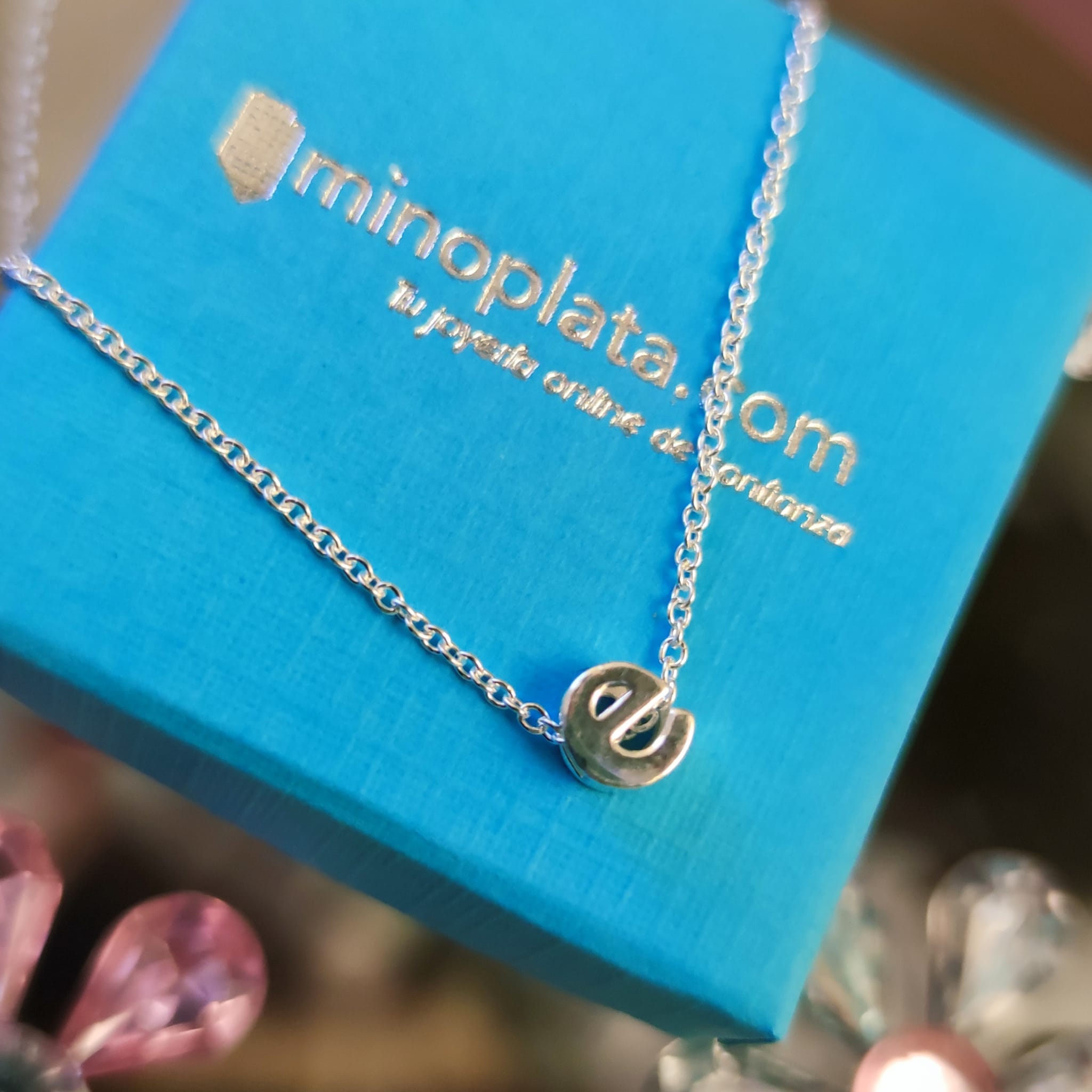 Gargantilla letra mini de Plata de ley 2
