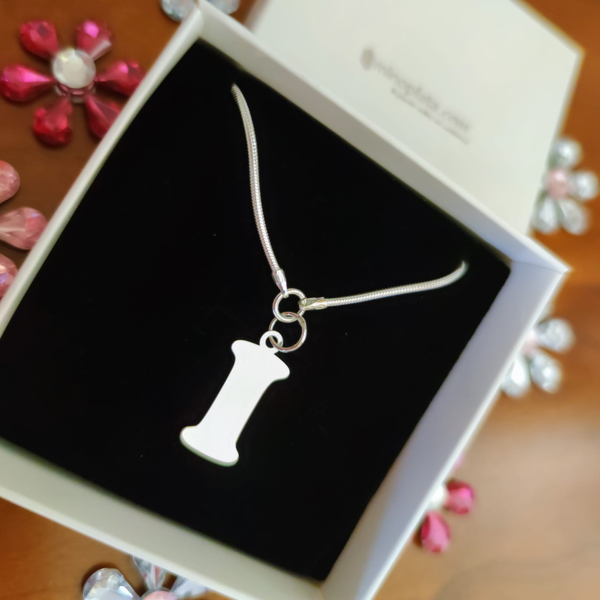 Gargantilla inicial personalizada de Plata del ley 2
