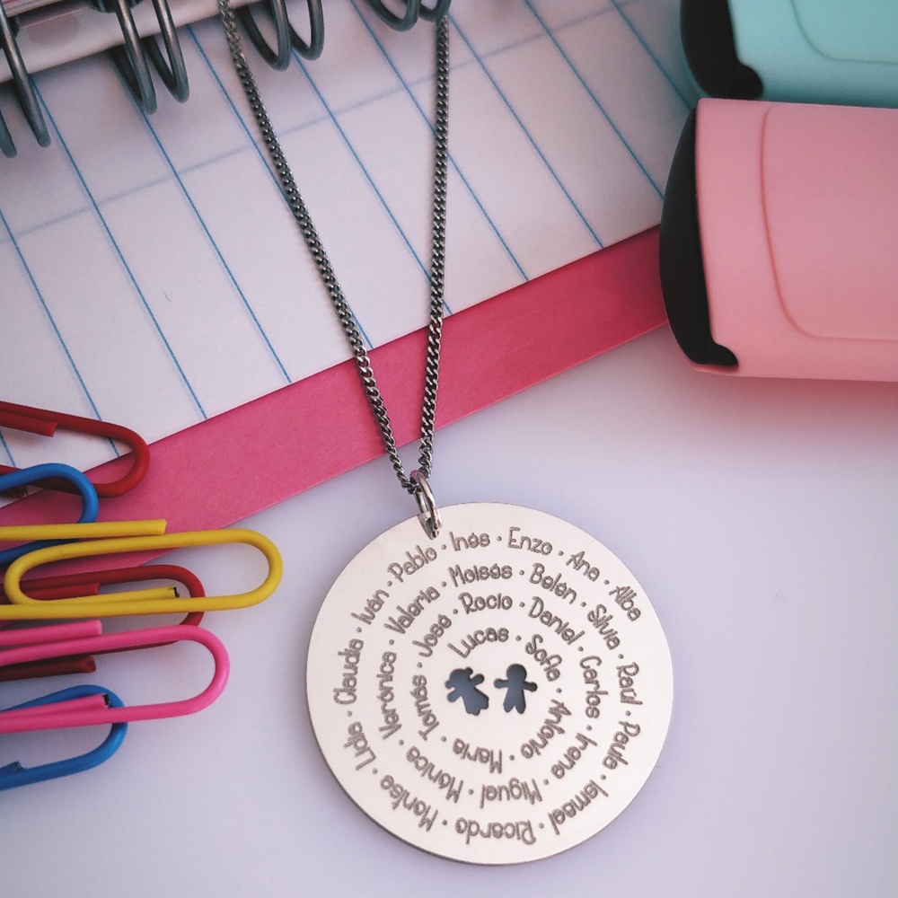 Gargantilla de Plata de ley personalizada con nombres alumnos 4