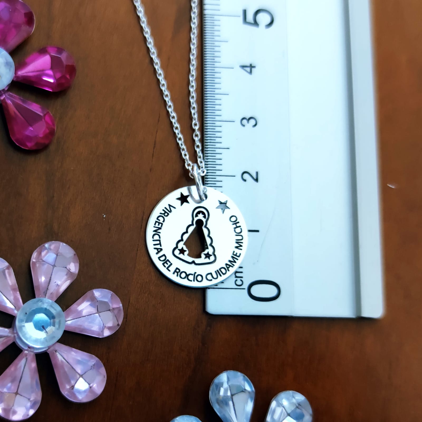 Gargantilla Plata Virgen del Rocío cuídame mucho 2