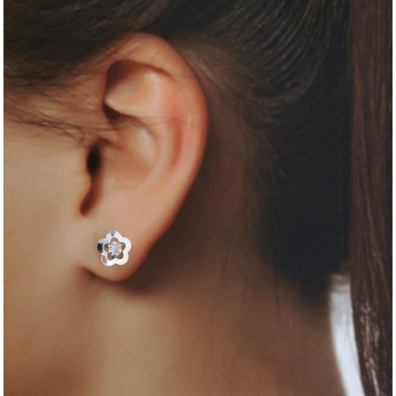 Conjunto de Pendientes y Anillo flor de Plata y Circonita niña 1
