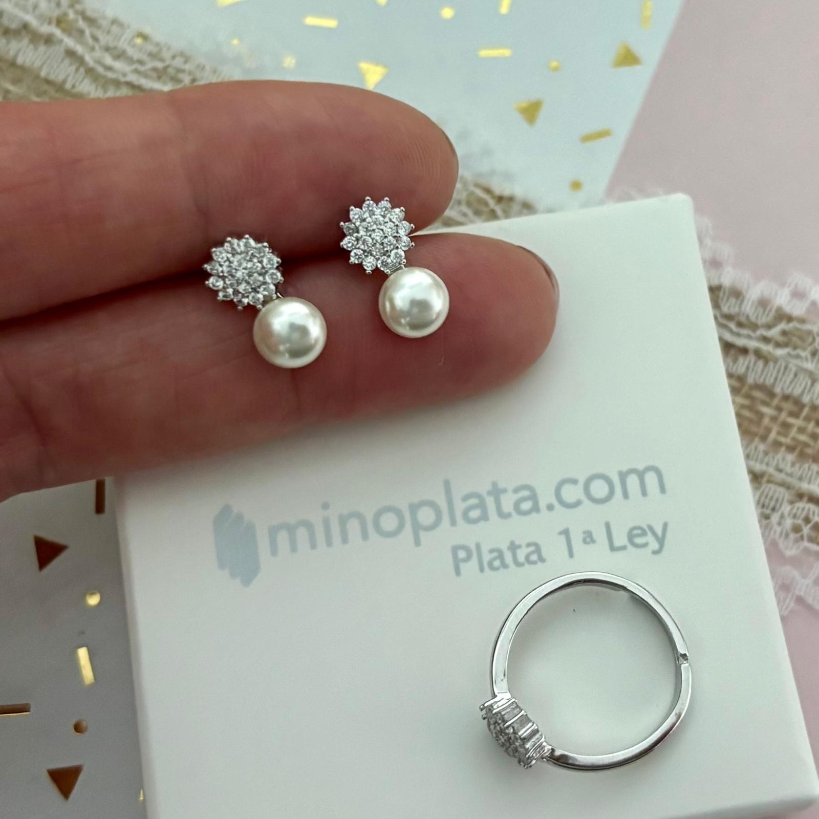 Juego Pendientes y Anillo ajustable para Comunión flor Plata rodiada con Perlas cultivadas y Circonitas 1