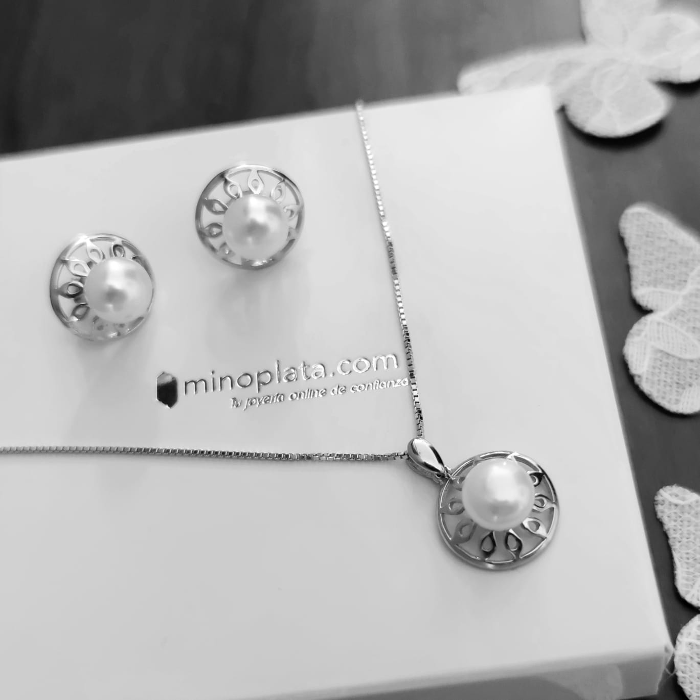 Conjunto Pendientes y Collar Plata calada con Perlas Cultivadas 4