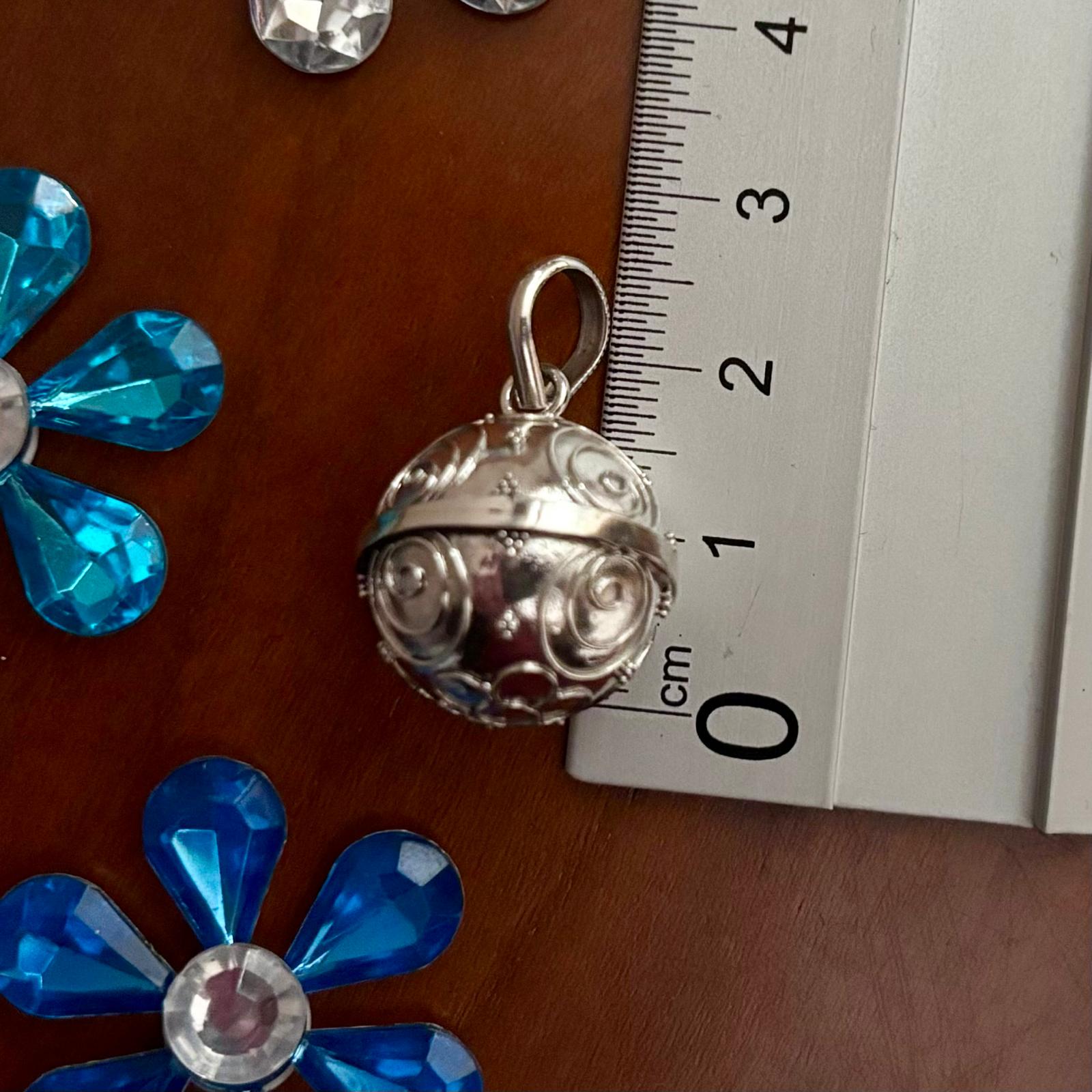 Llamador de ángeles 18mm con figuras de Plata de ley 925