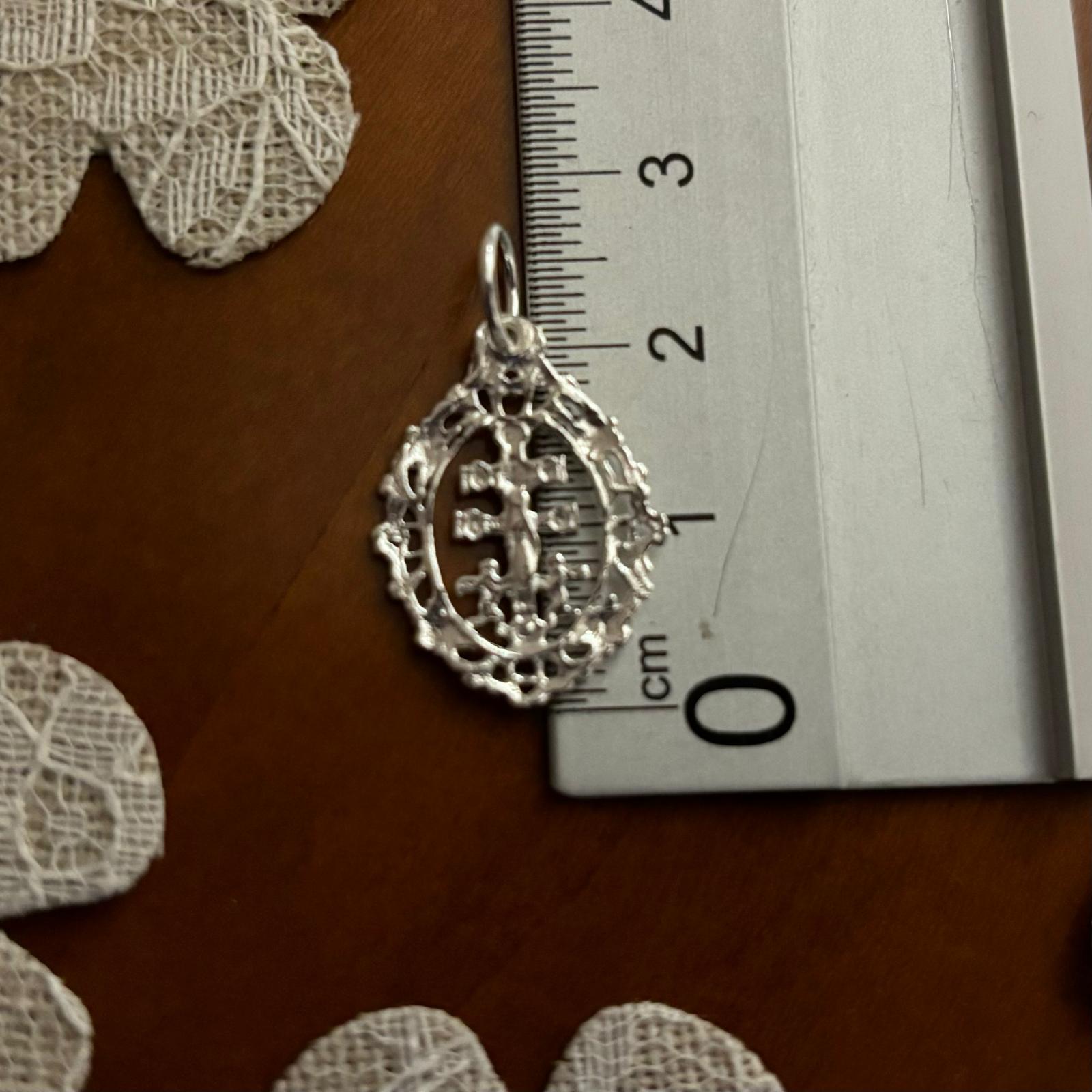 Medalla Cruz de Caravaca calada de Plata de ley 925 3
