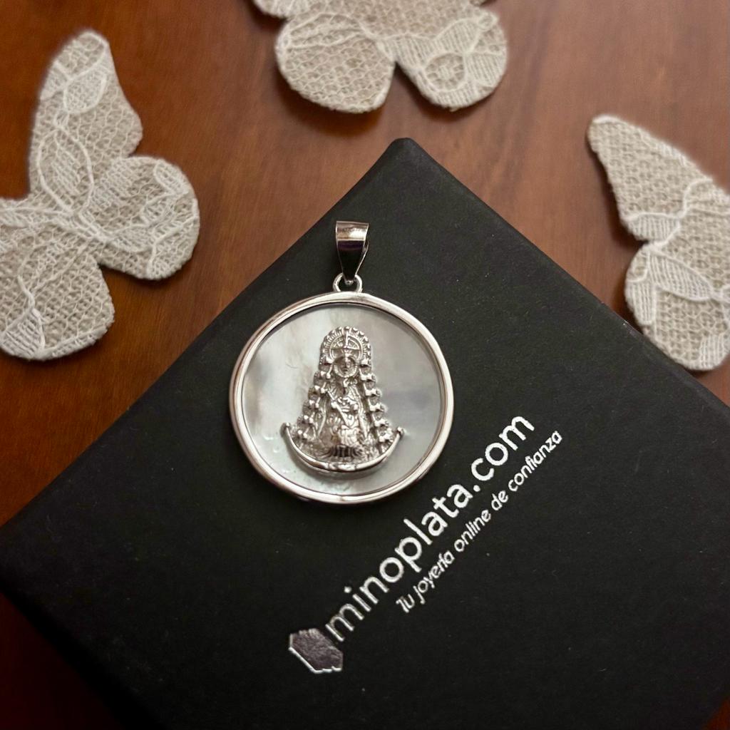 Medalla Virgen del Rocío de Plata y Nácar 21mm 3