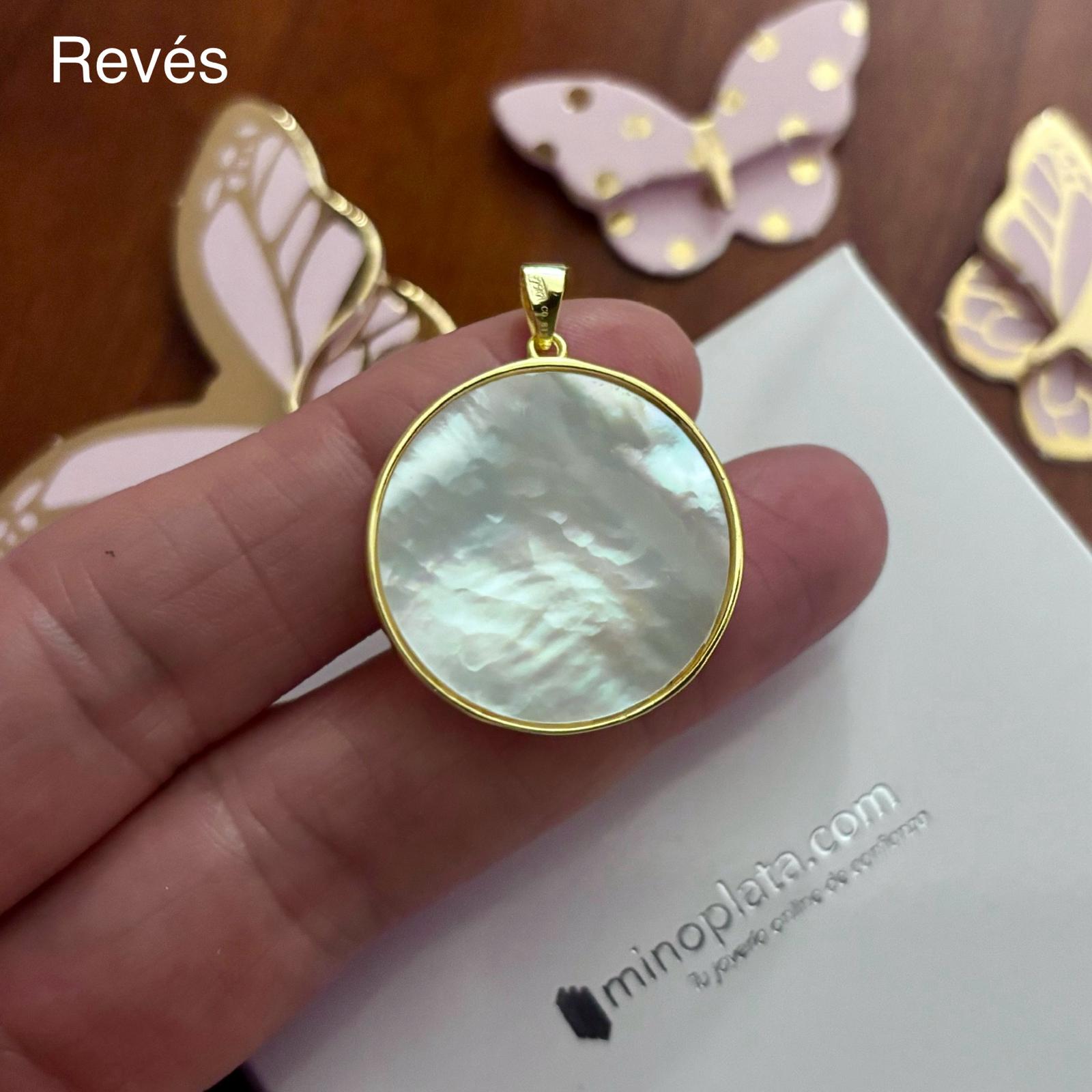 Medalla Virgen del Rocío de Plata dorada y Nácar 26mm 2