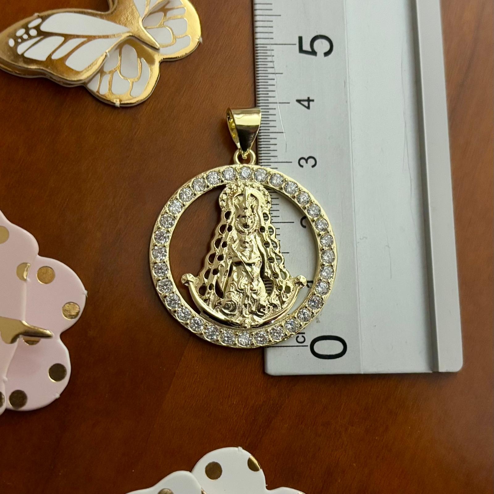 Medalla calada Virgen del Rocío de Plata de ley chapada en Oro con cerco de Circonitas 30mm 3