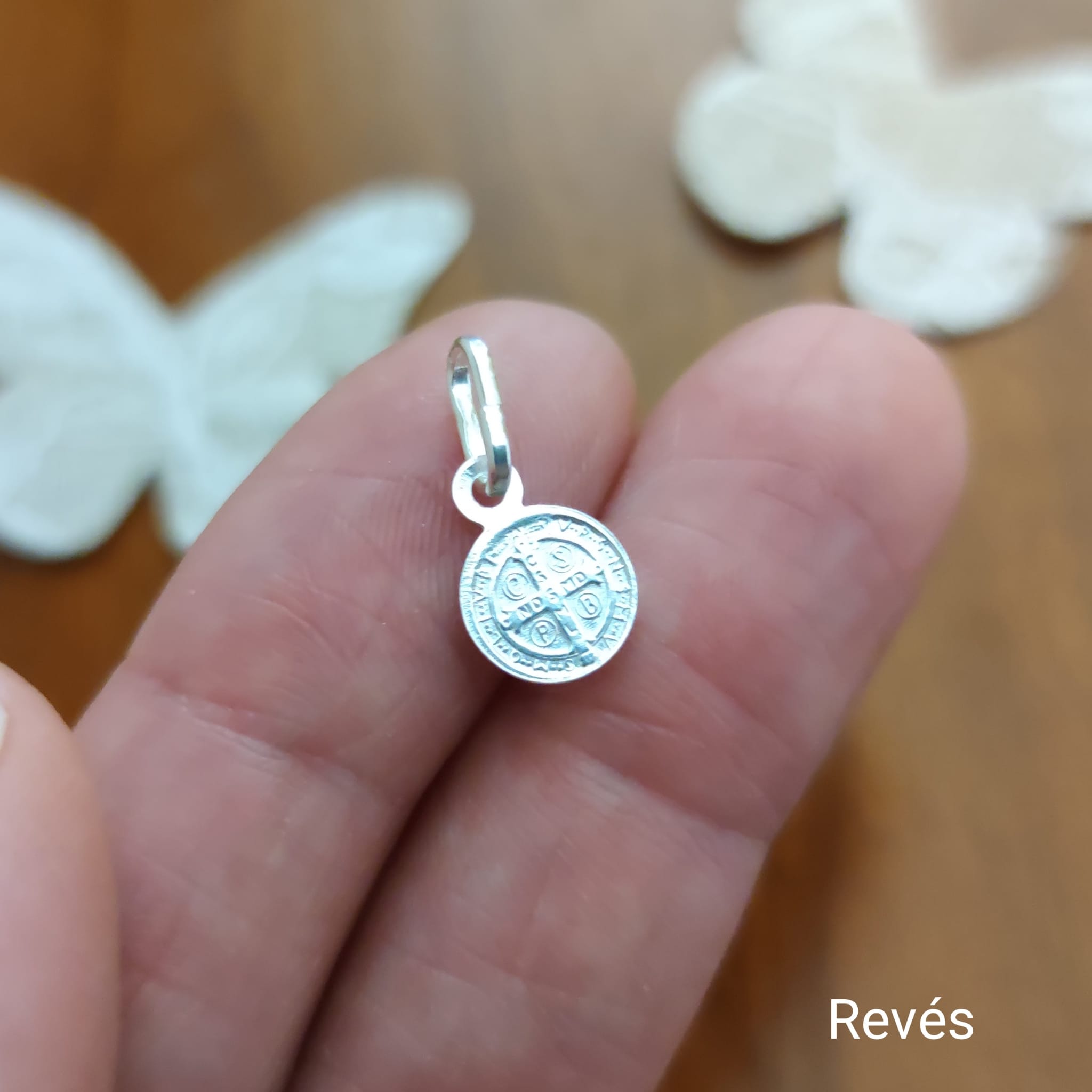 Medalla San Benito pequeña 8mm diámetro de Plata de ley 925 4
