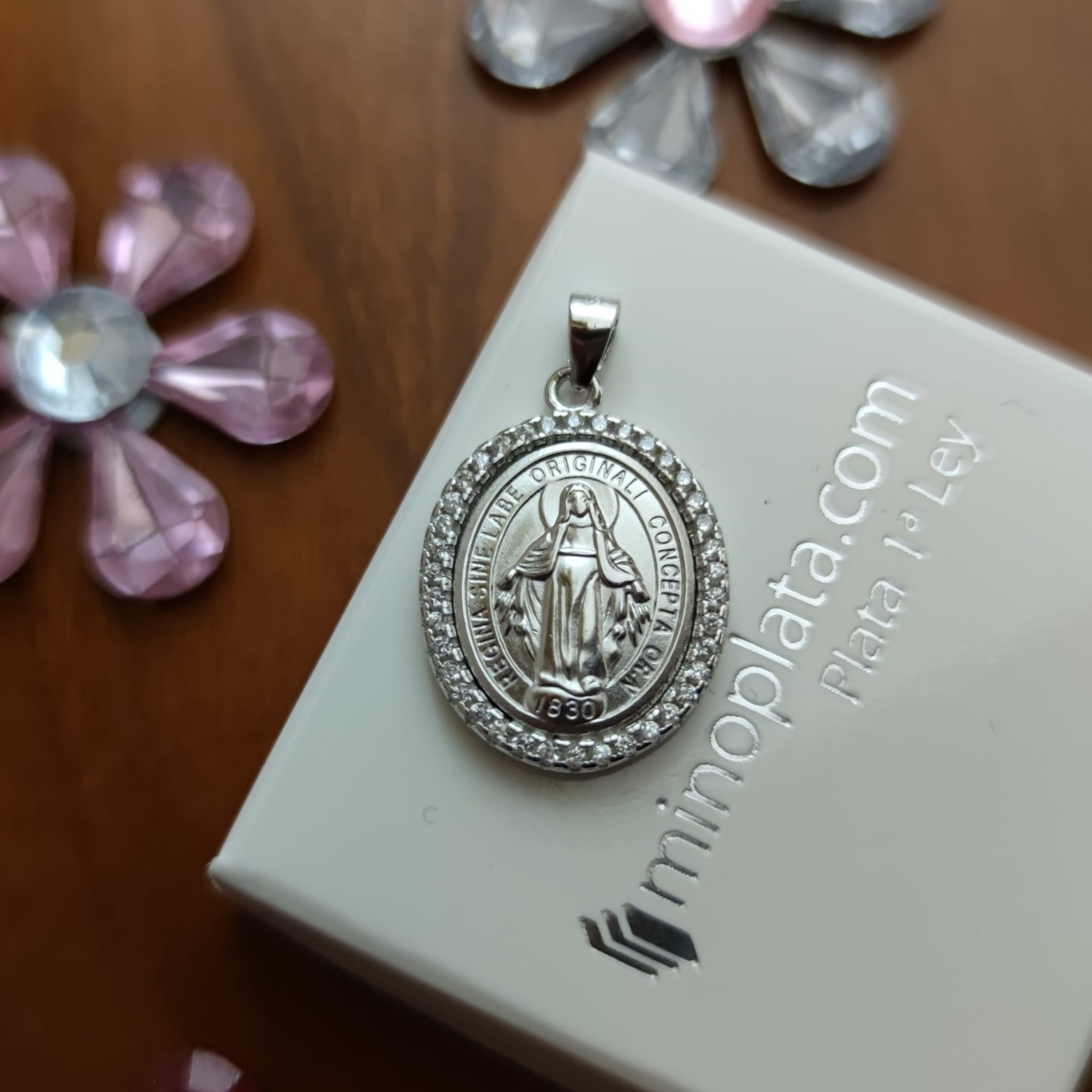 Medalla Virgen Milagrosa 25mm de Plata de ley con Circonitas 2
