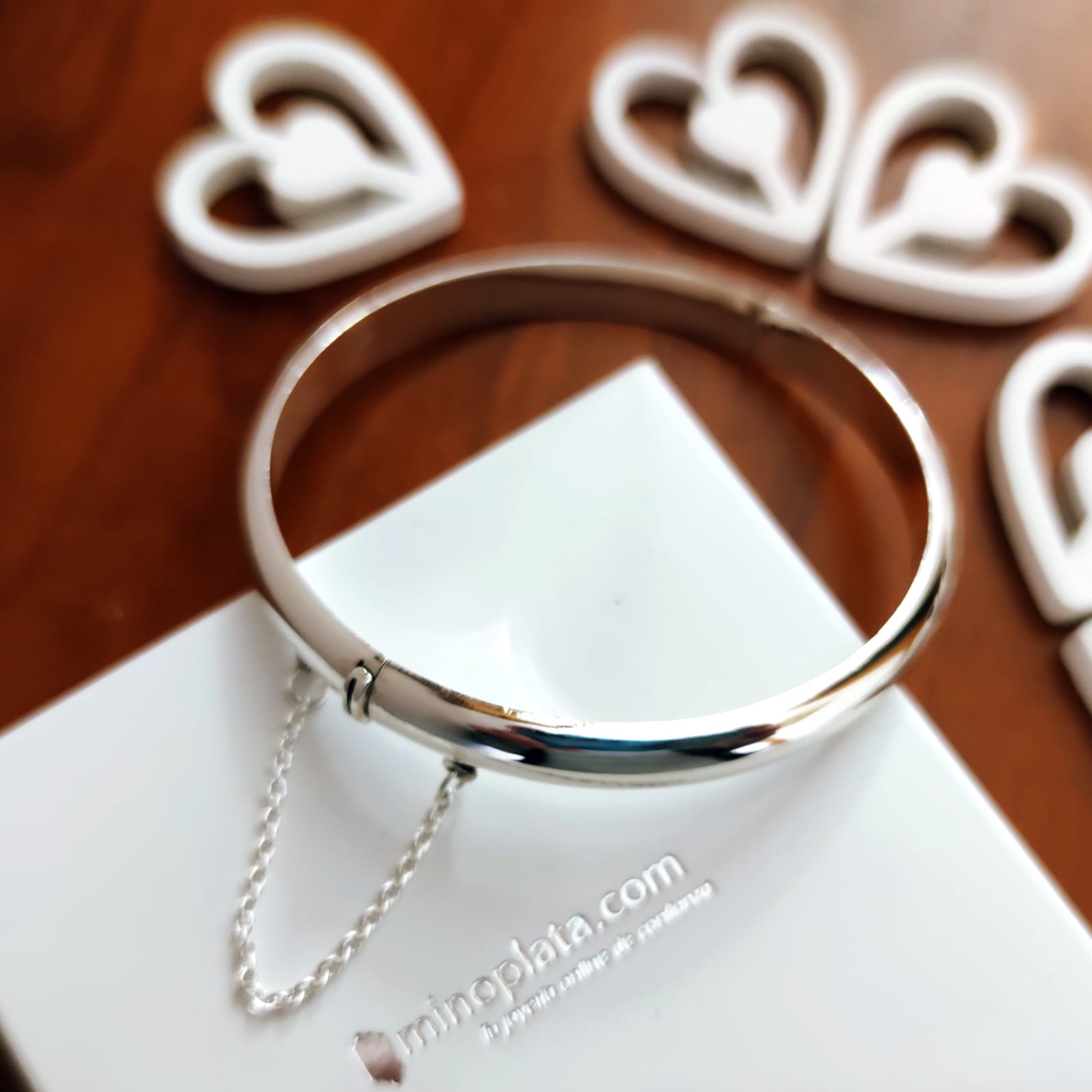 Pulsera Media Caña en Plata lisa de 7 Mm. 4