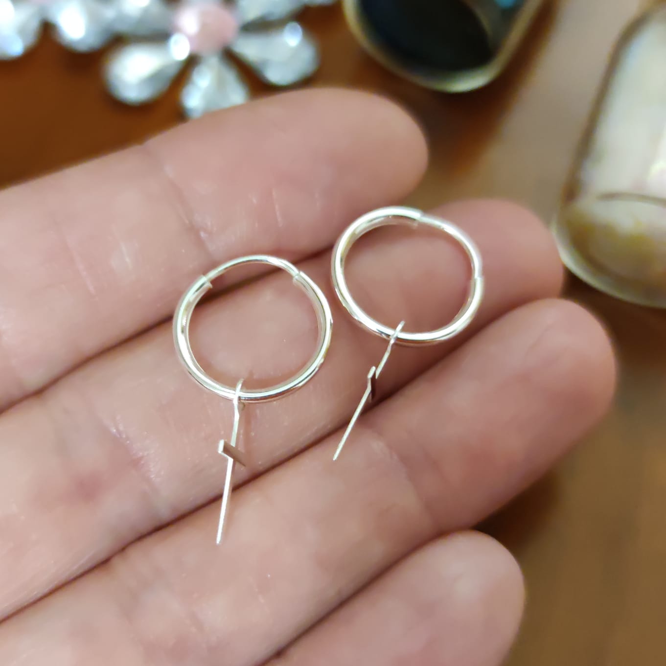 Pendientes unisex de aro con cruz colgante de Plata 11 Mm. 3