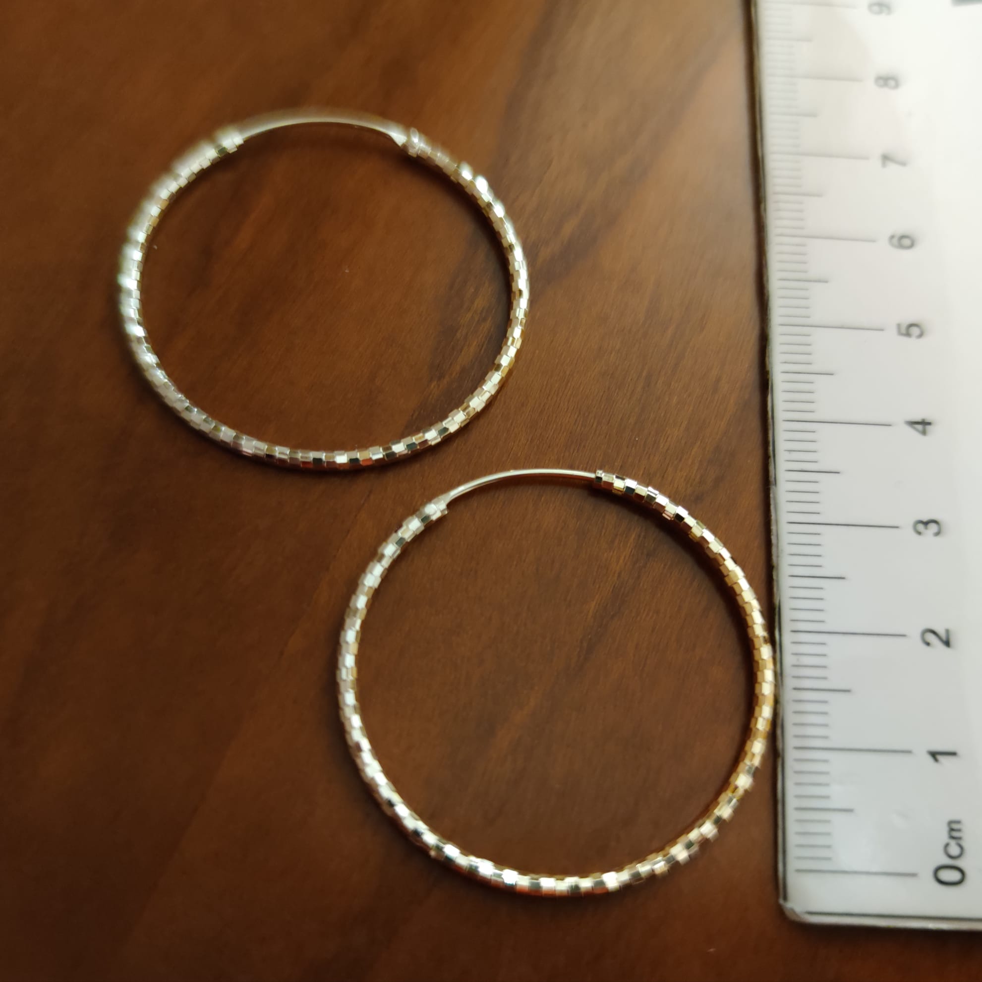 Aros tallados 35 Mm. de Plata de ley chapados en Oro 2