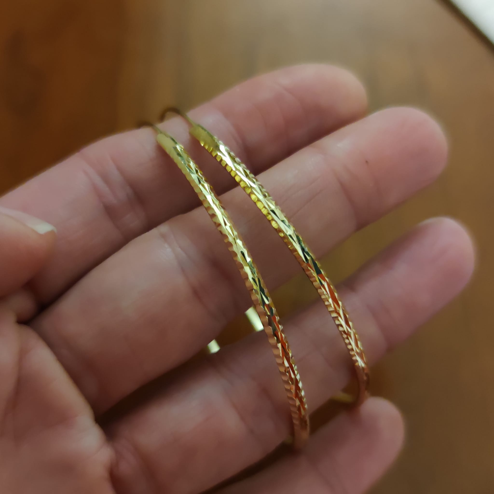 Pendientes Aros XXL 65 Mm. de Plata baño Oro tallados 3