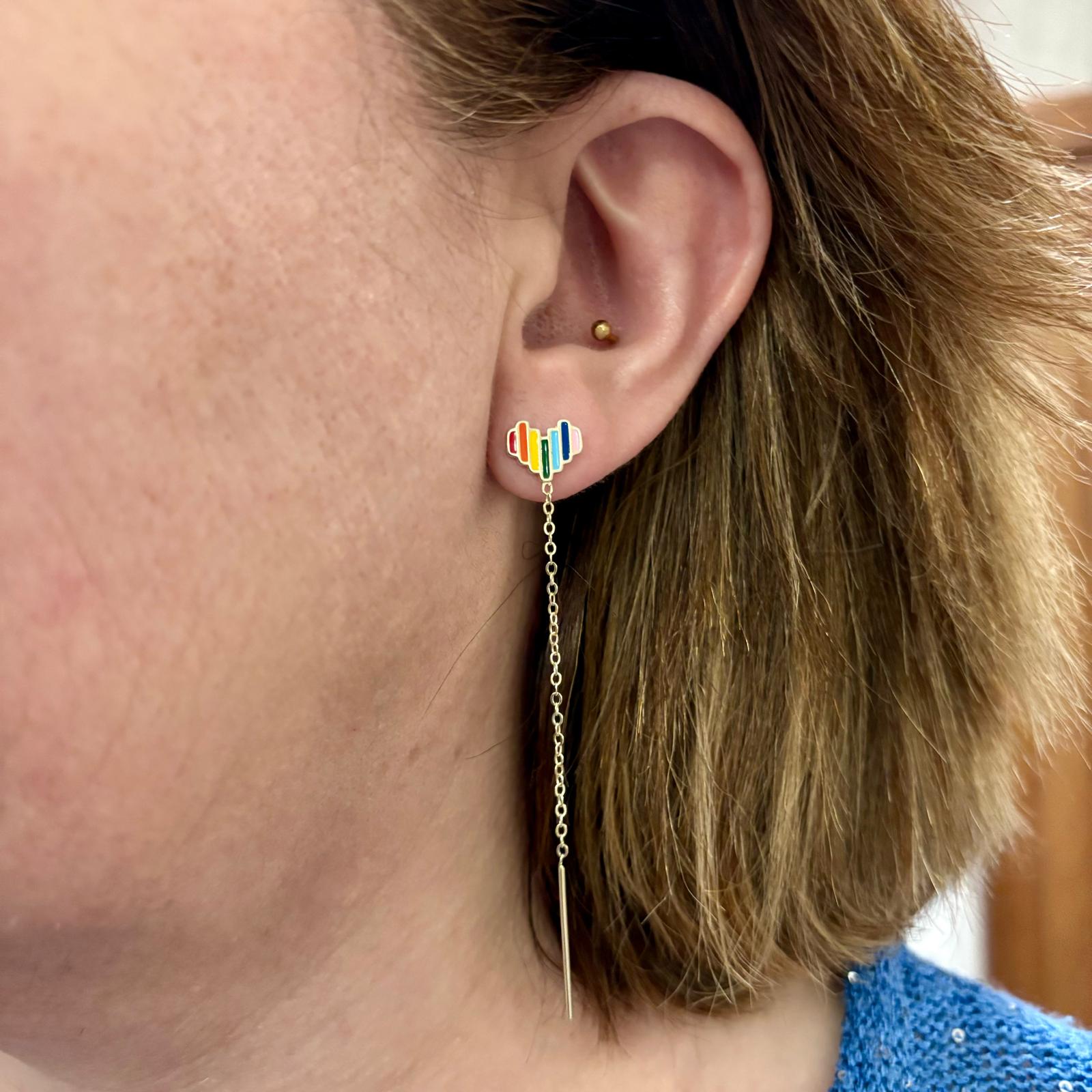 Pendientes corazón colores orgullo en Plata de ley chapada dorada 3