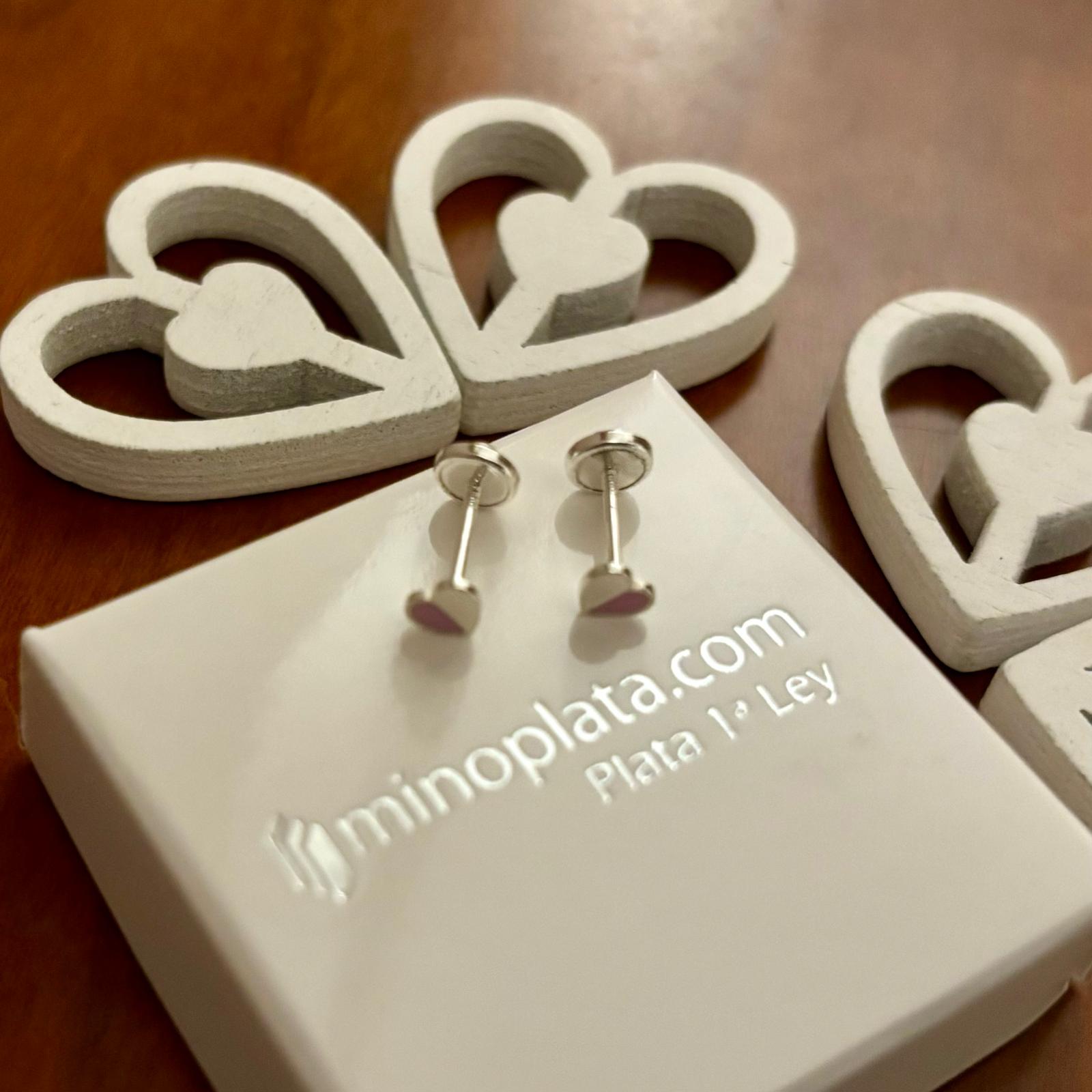 Pendientes de niña corazón de Plata de ley blanco y rosa con cierre rosca de seguridad 2