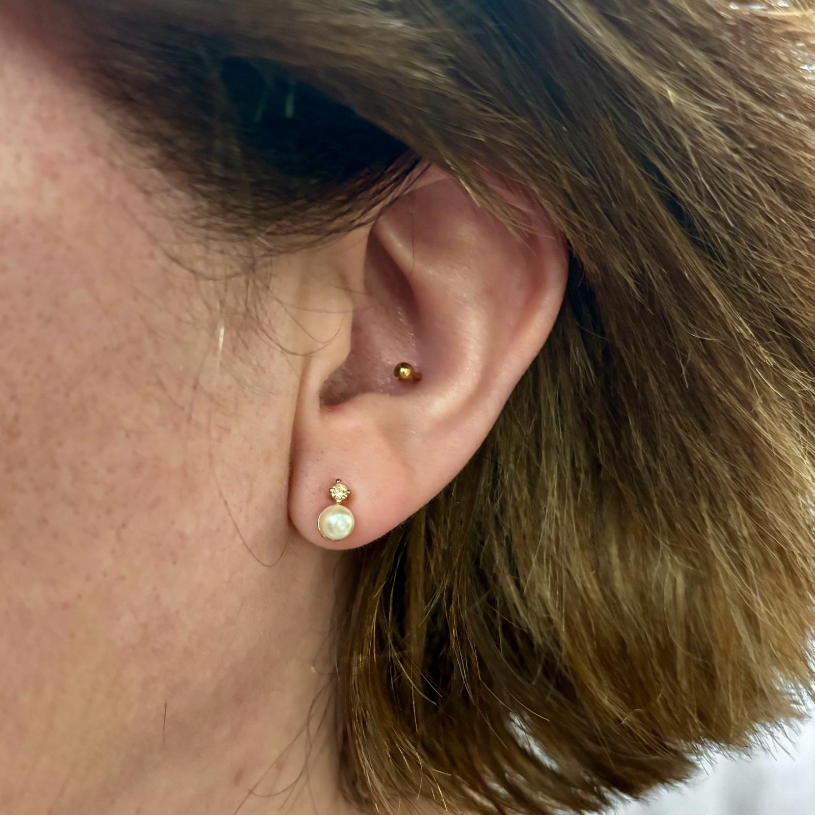 Pendientes Perlas japonesas 4mm en Plata de ley chapada dorada 3