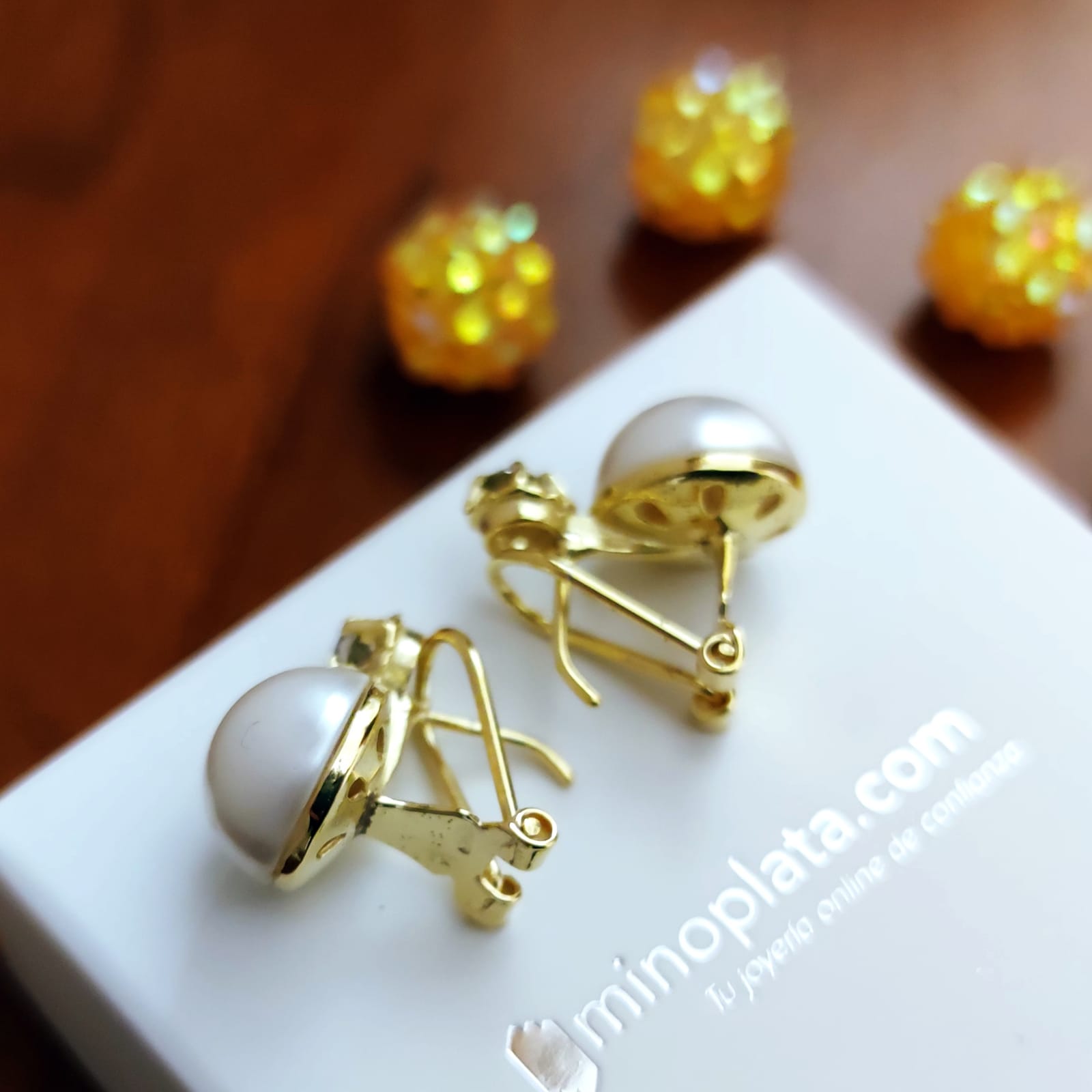 Pendientes Perlas japonesa 12 Mm. en Plata de ley dorada 1