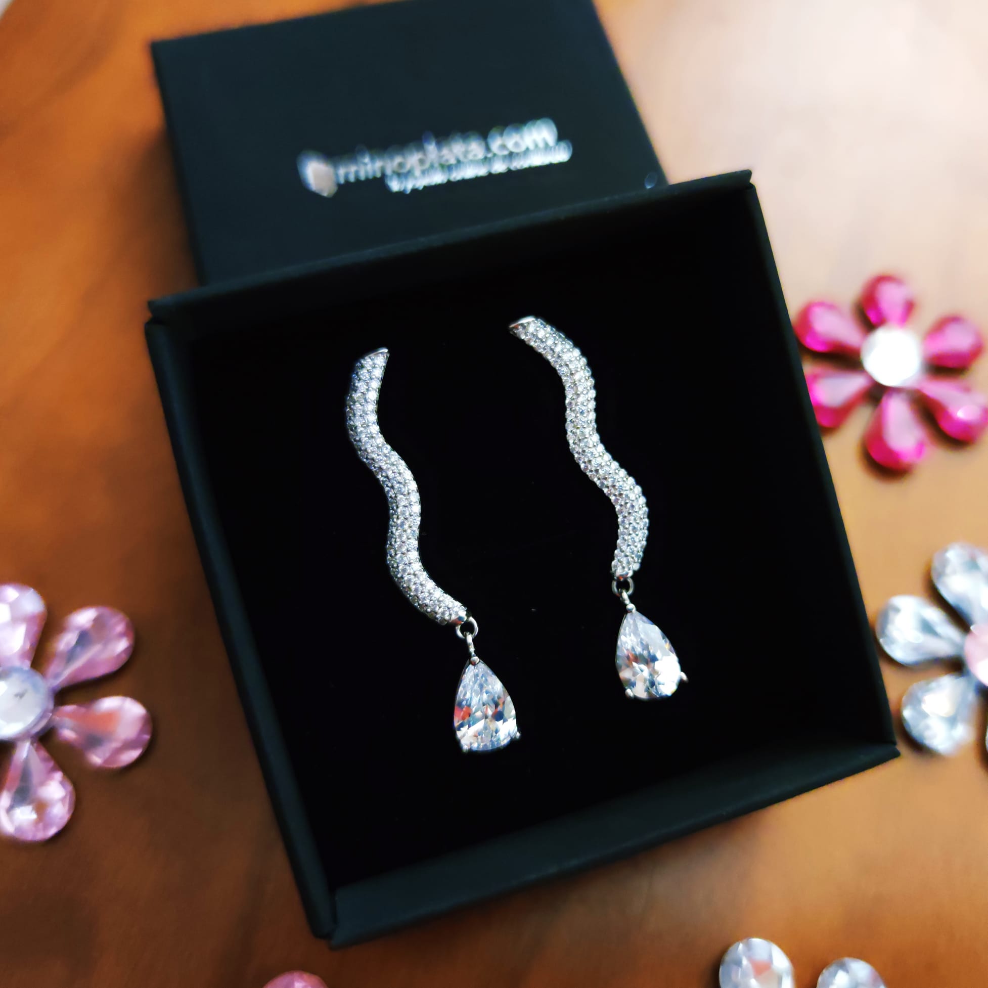 Pendientes largos lágrima de Plata rodiada con Circonitas micro 1