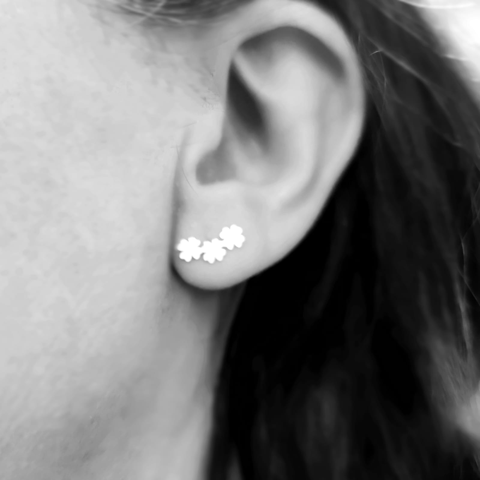 Pendientes trepadores tréboles de la suerte de Plata de ley 4