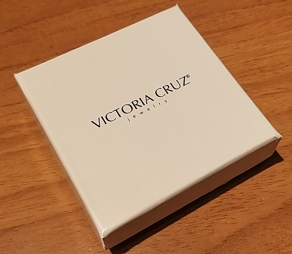 Collar Valentina Victoria Cruz de Plata y Cristal azul 1