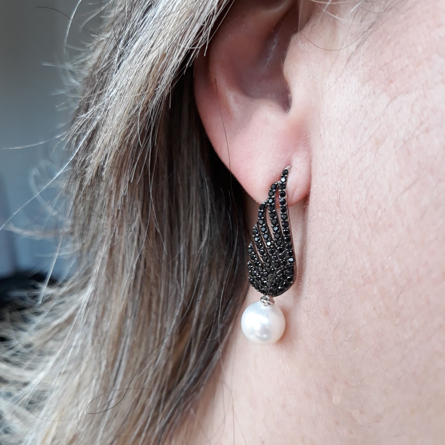 Pendientes asimétricos alas con Perlas y Circonitas en Plata 1