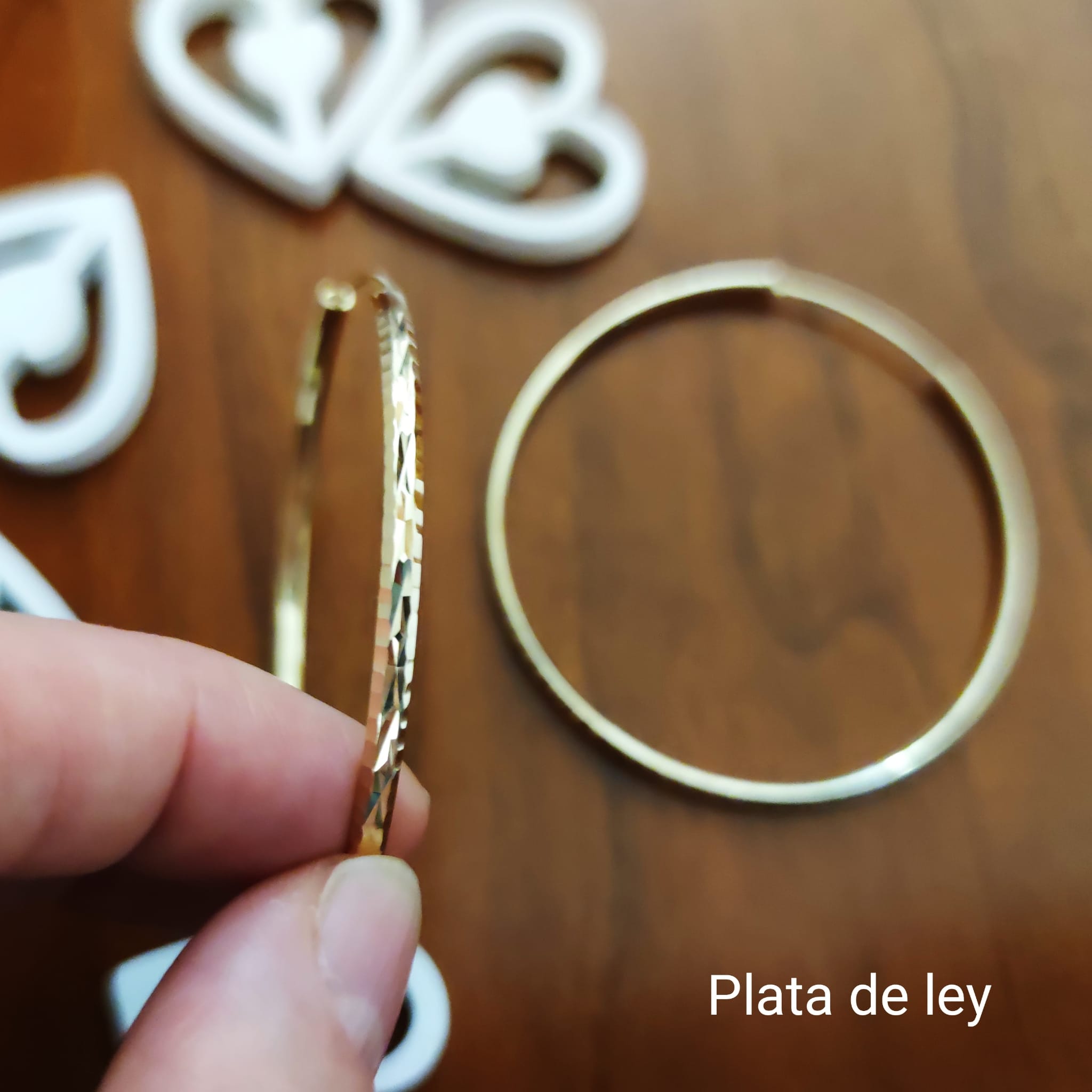 Pendientes Aros tallados en Plata de ley dorada 50 Mm. 3