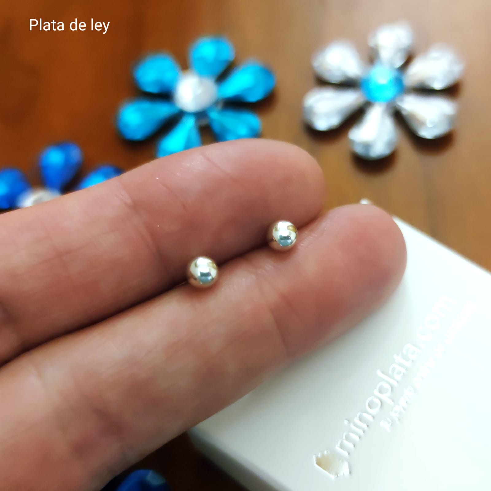 Pendientes de Plata de ley bolas de 4 Mm. 2