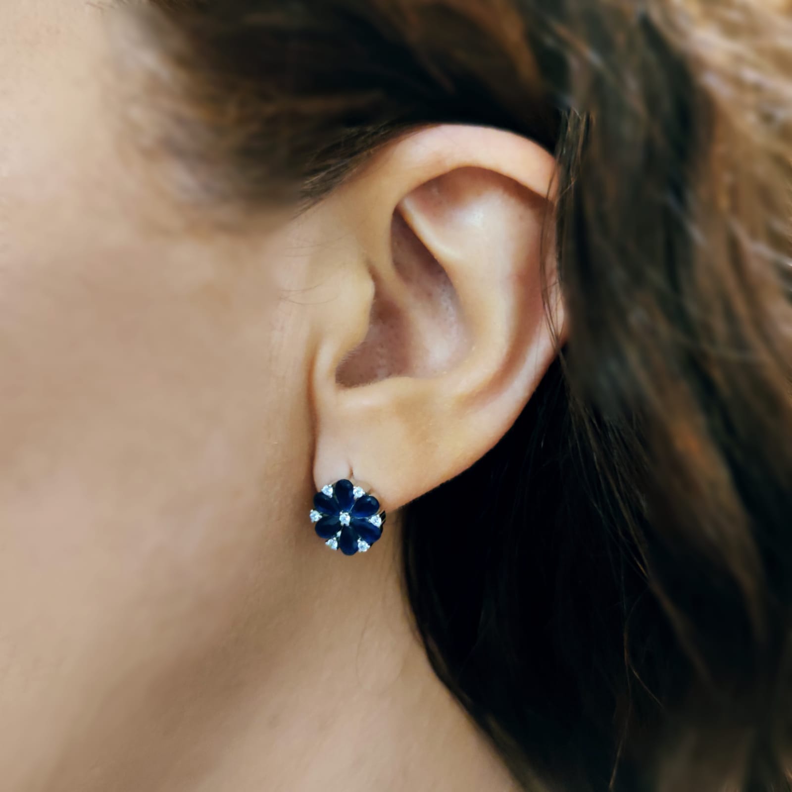 Pendientes flor de Plata con Circonitas y piedra azul cierre catalán 3