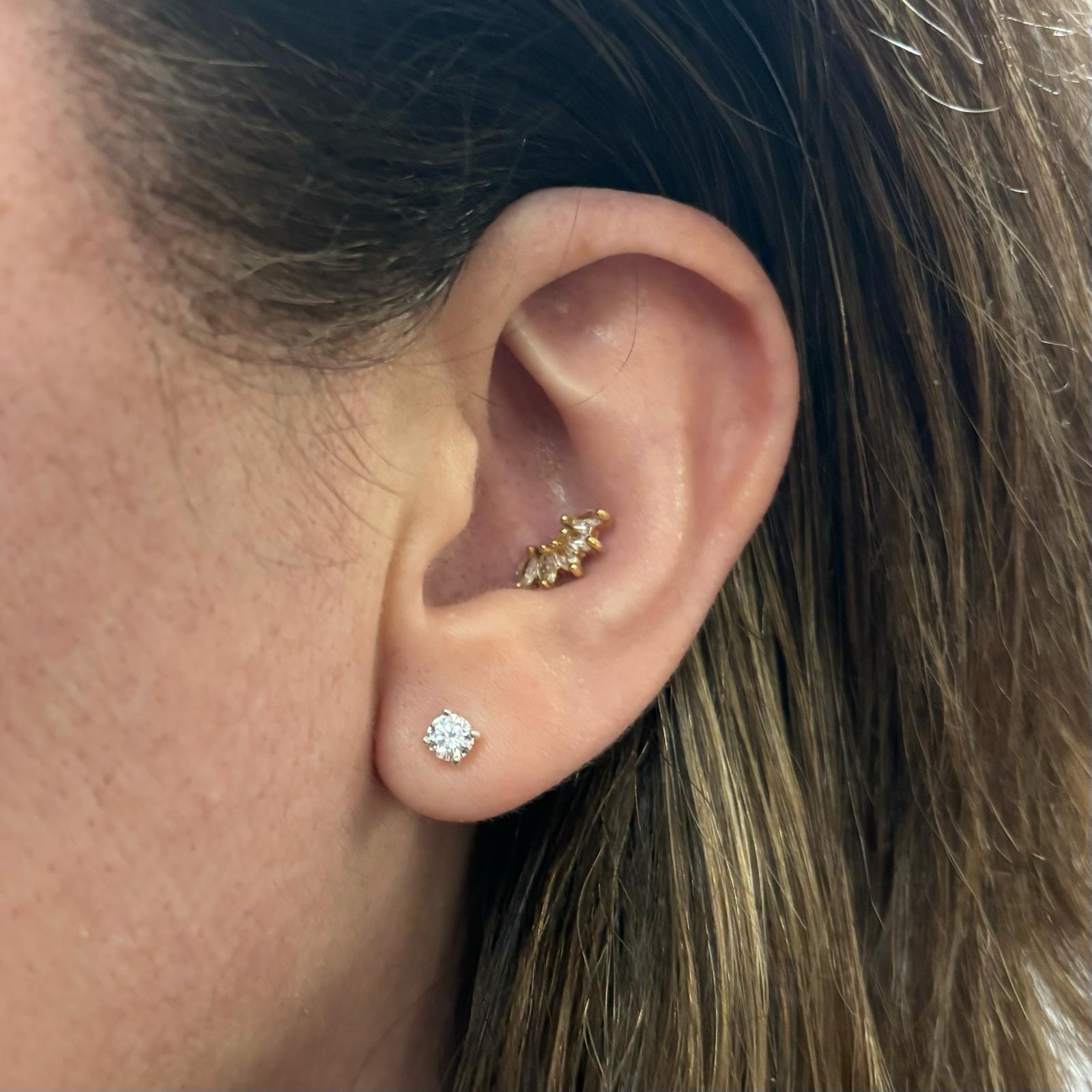 Pendientes garra 4mm de Plata rodiada con Circonita 2