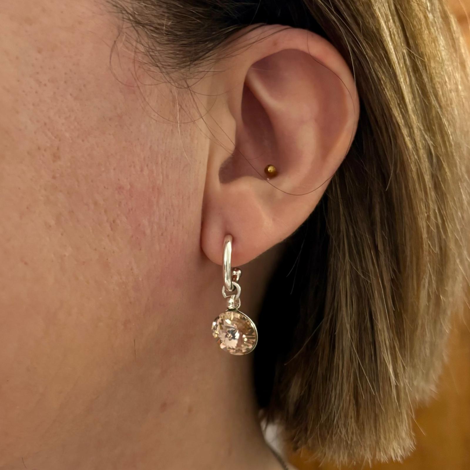 Pendientes aro de Plata de ley con Cristal SW colgante tono nude 4