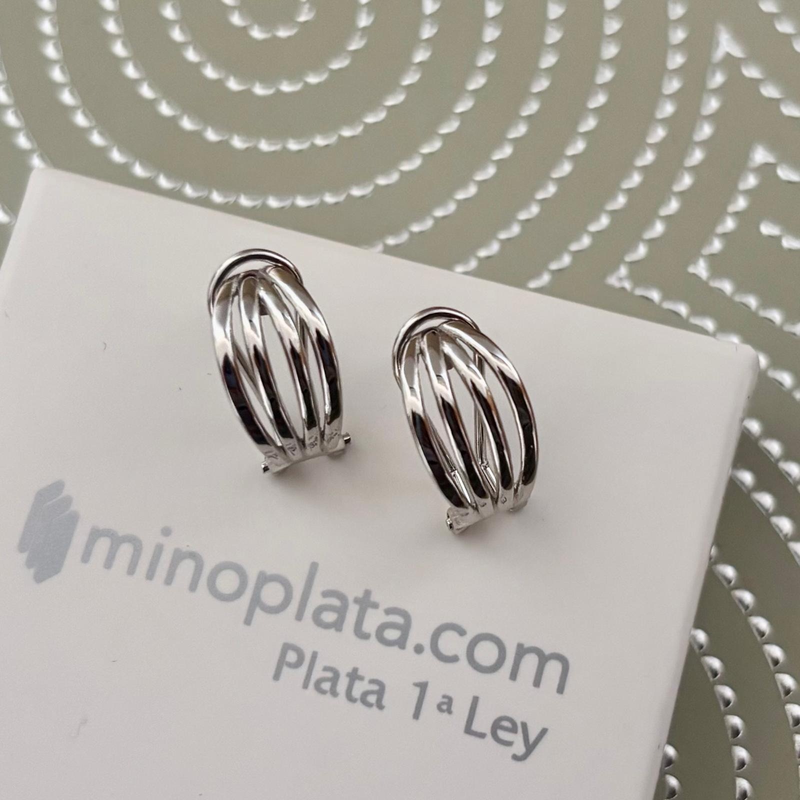 Pendientes bandas lisas de Plata de ley cierre omega 4
