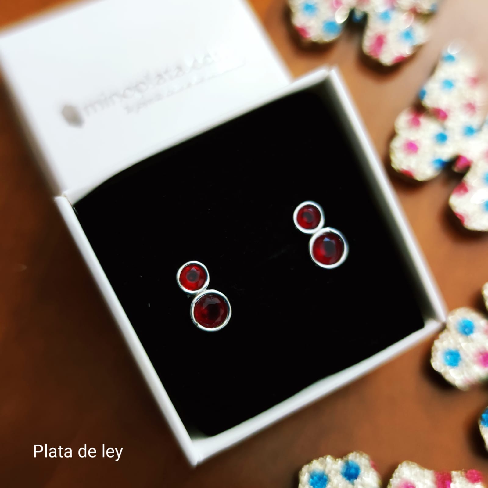 Pendientes piedra roja en Plata de ley cierre catalán 3