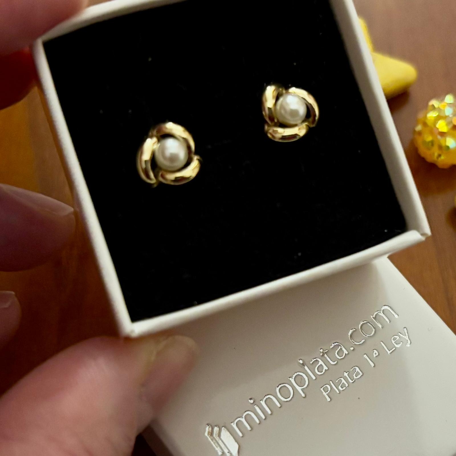 Pendientes infantiles de Plata de ley chapada en Oro con Perlas cultivadas 1