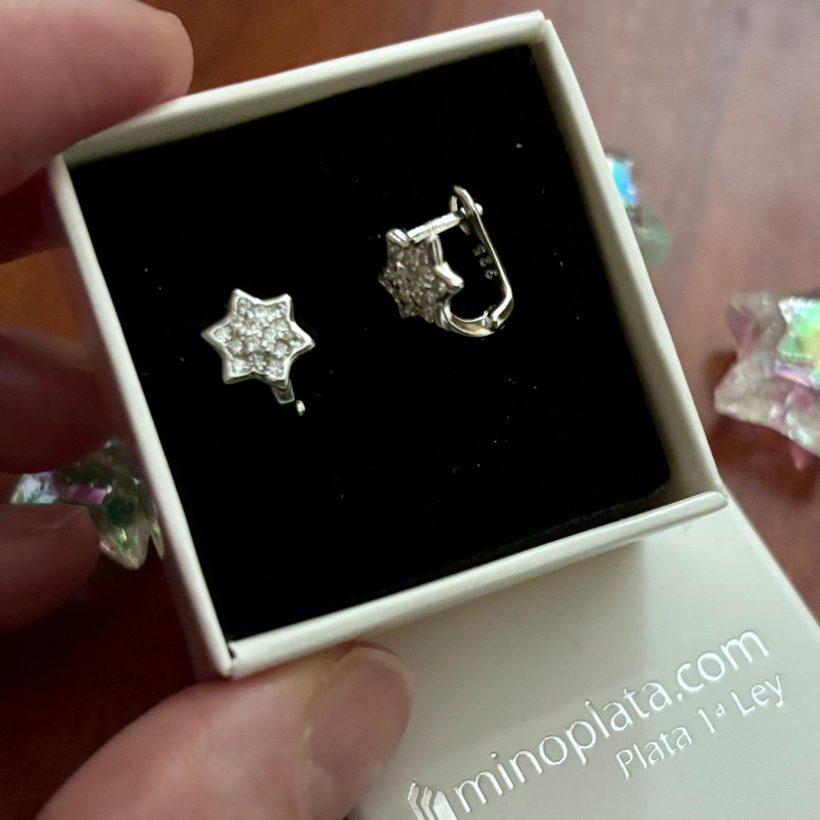 Pendientes estrella de Plata y Circonitas con cierre catalán 3