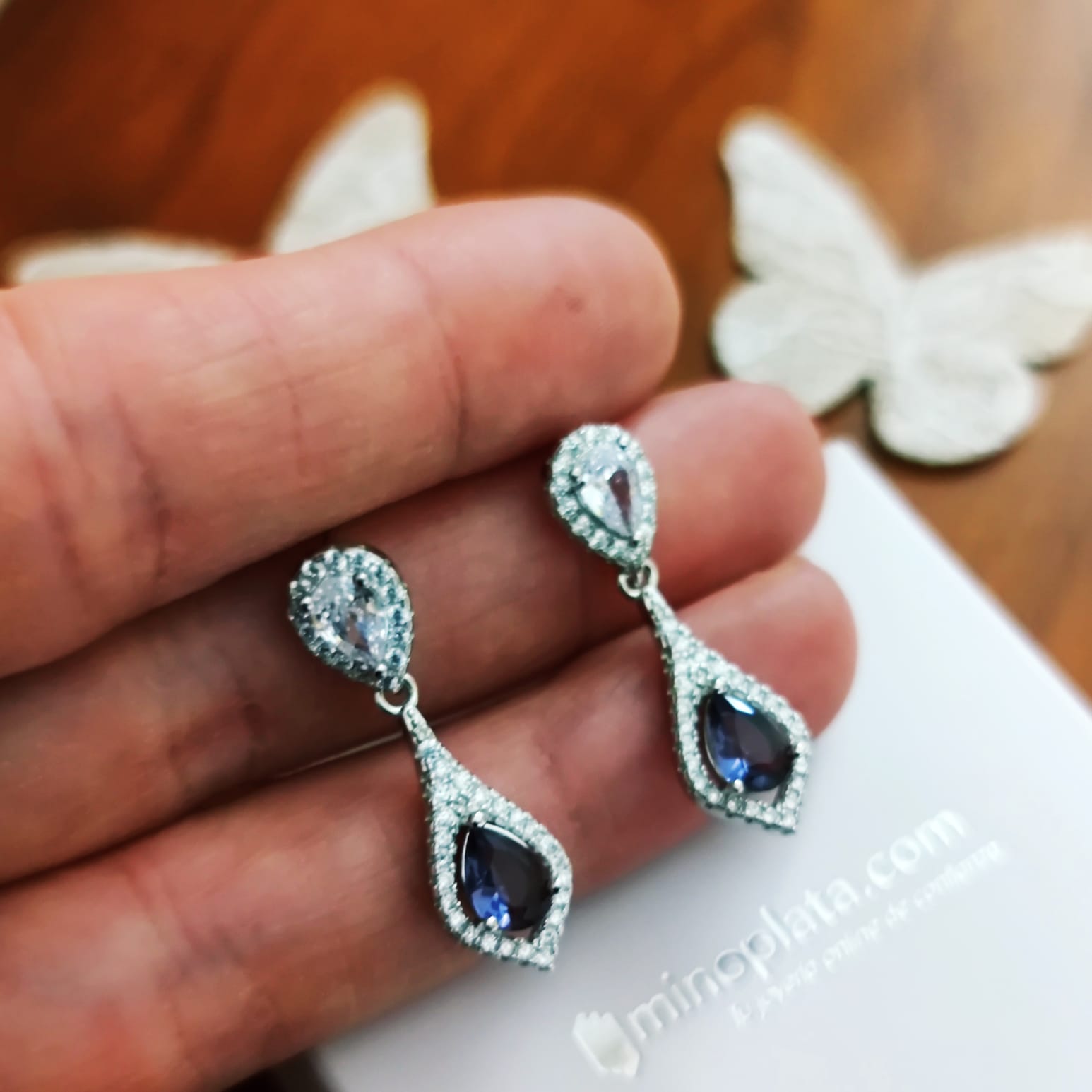 Pendientes lágrima de Plata Circonitas blancas y color Amatista
