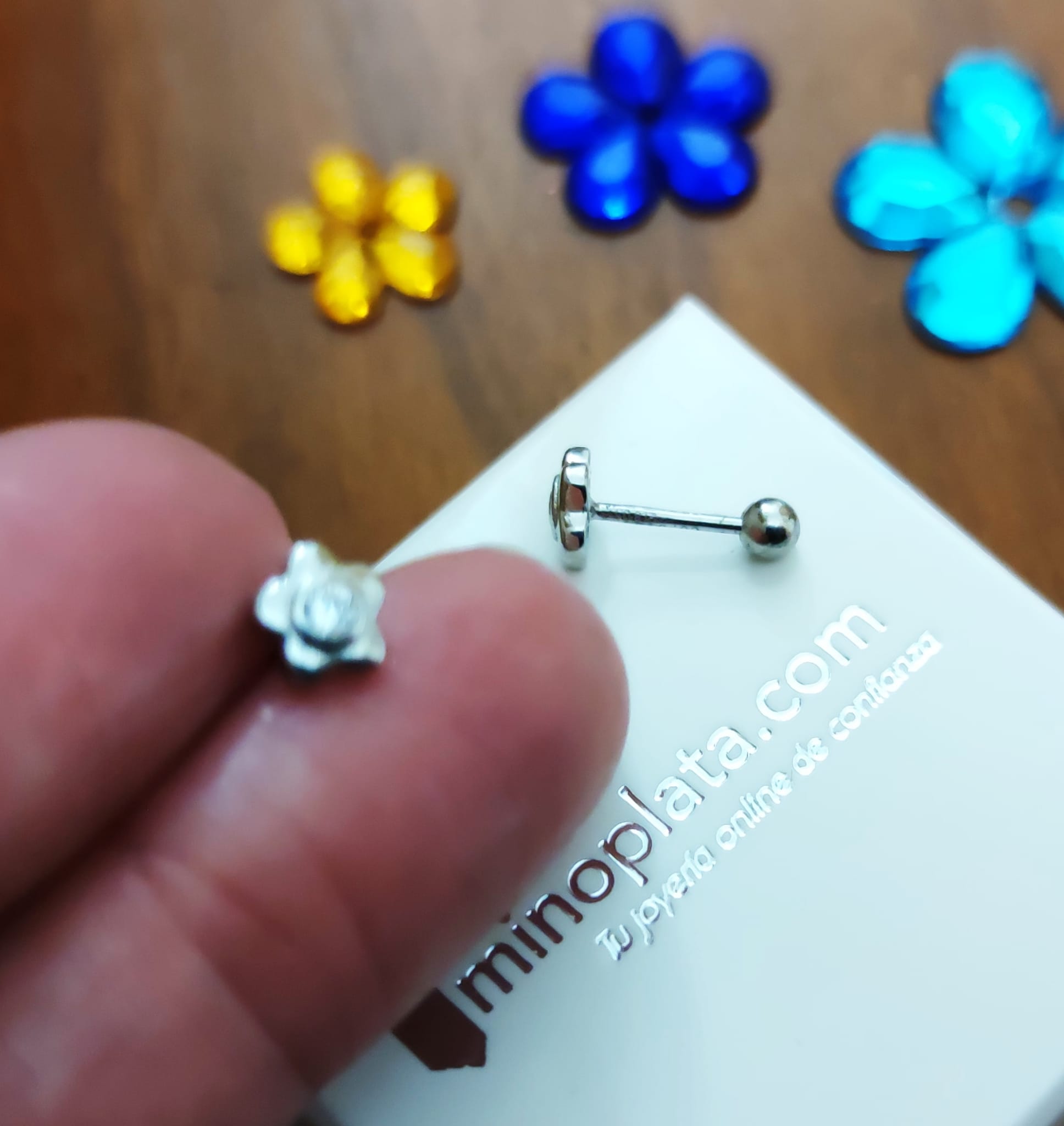 Pendientes flor con Circonita cierre bola 2