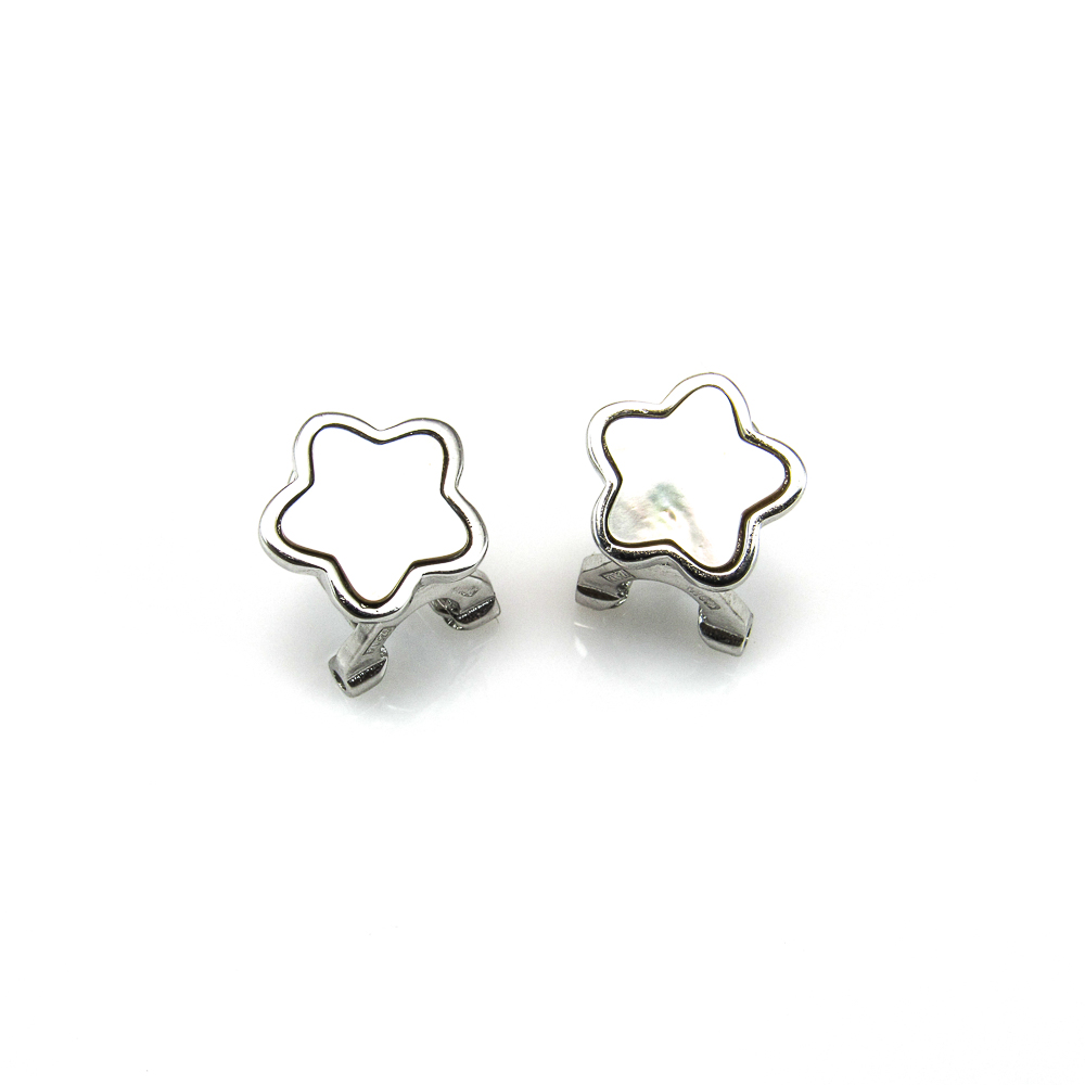 Pendientes flor en Plata rodiada y nácar con cierre omega