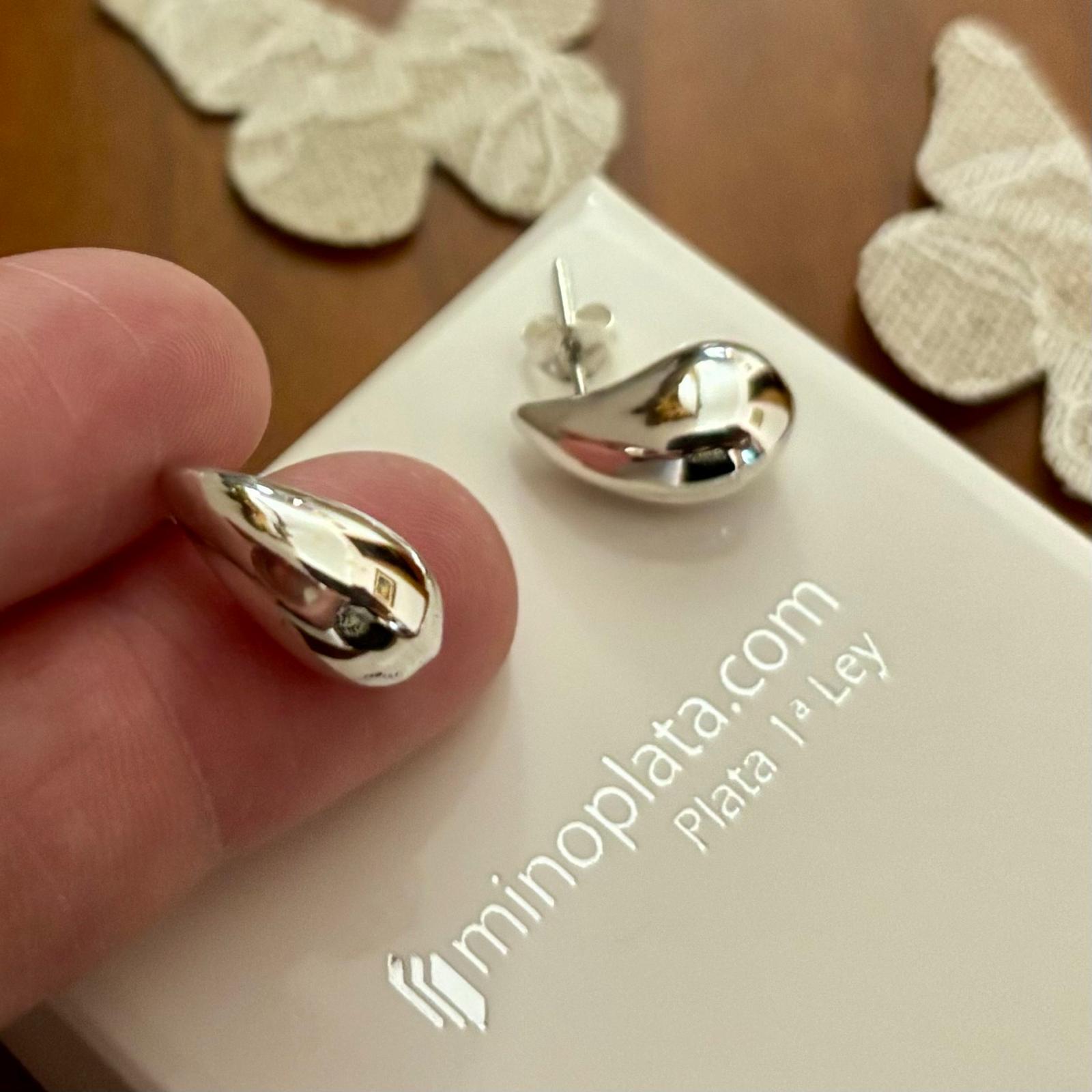 Pendientes gota de Plata de ley