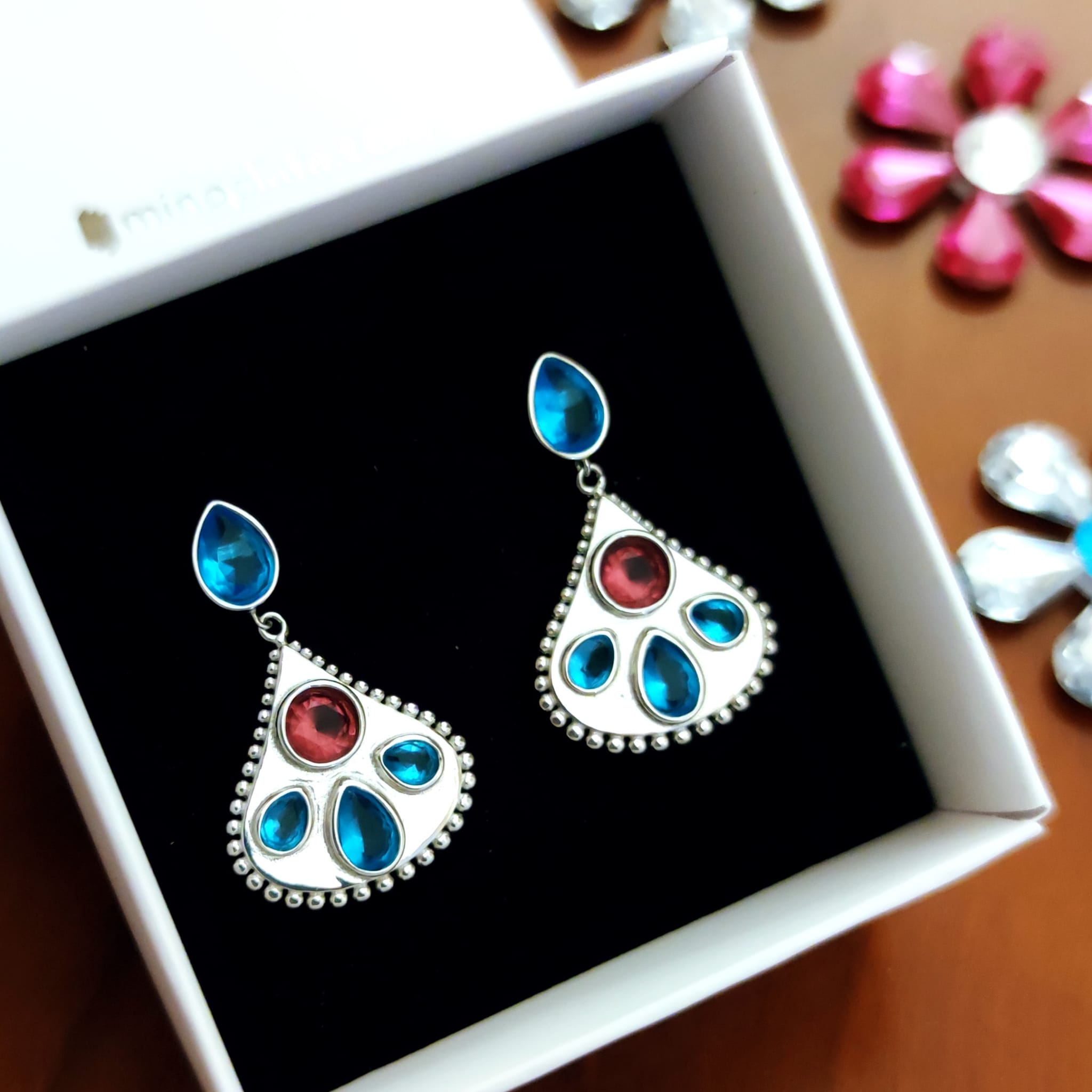 Pendientes de Plata de ley rodiada con piedras de colores 1
